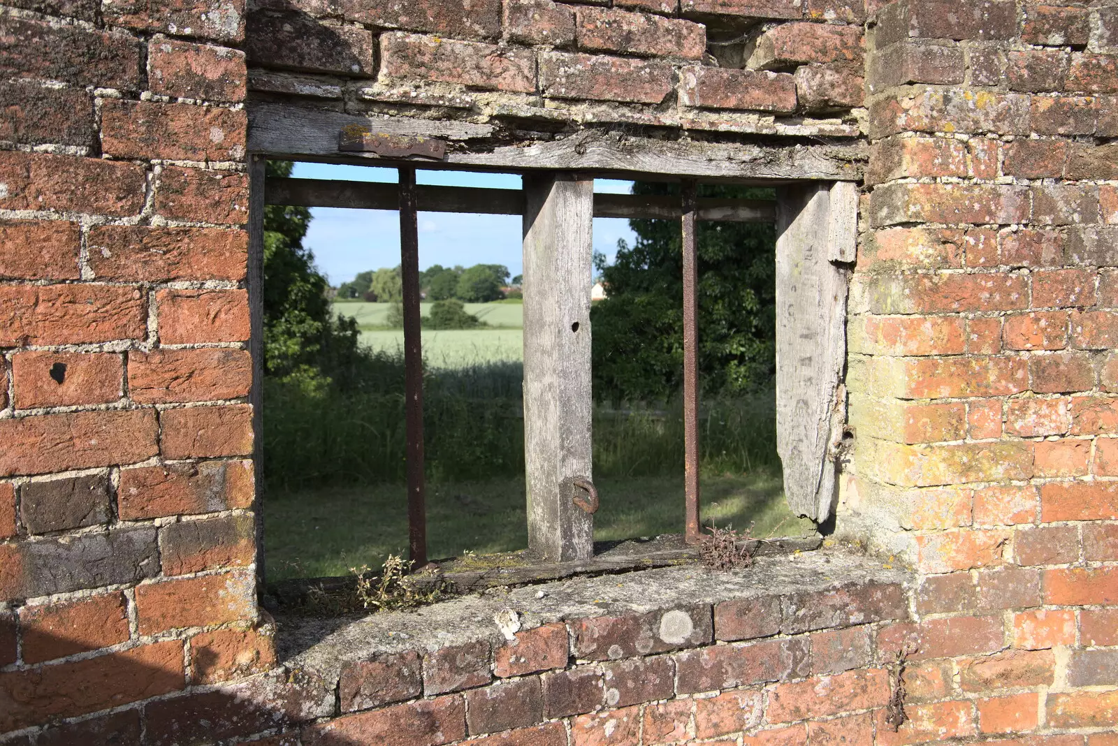 A bit of old window remains, from The BSCC at Earl Soham and at Colin and Jill's, Eye, Suffolk - 26th June 2021