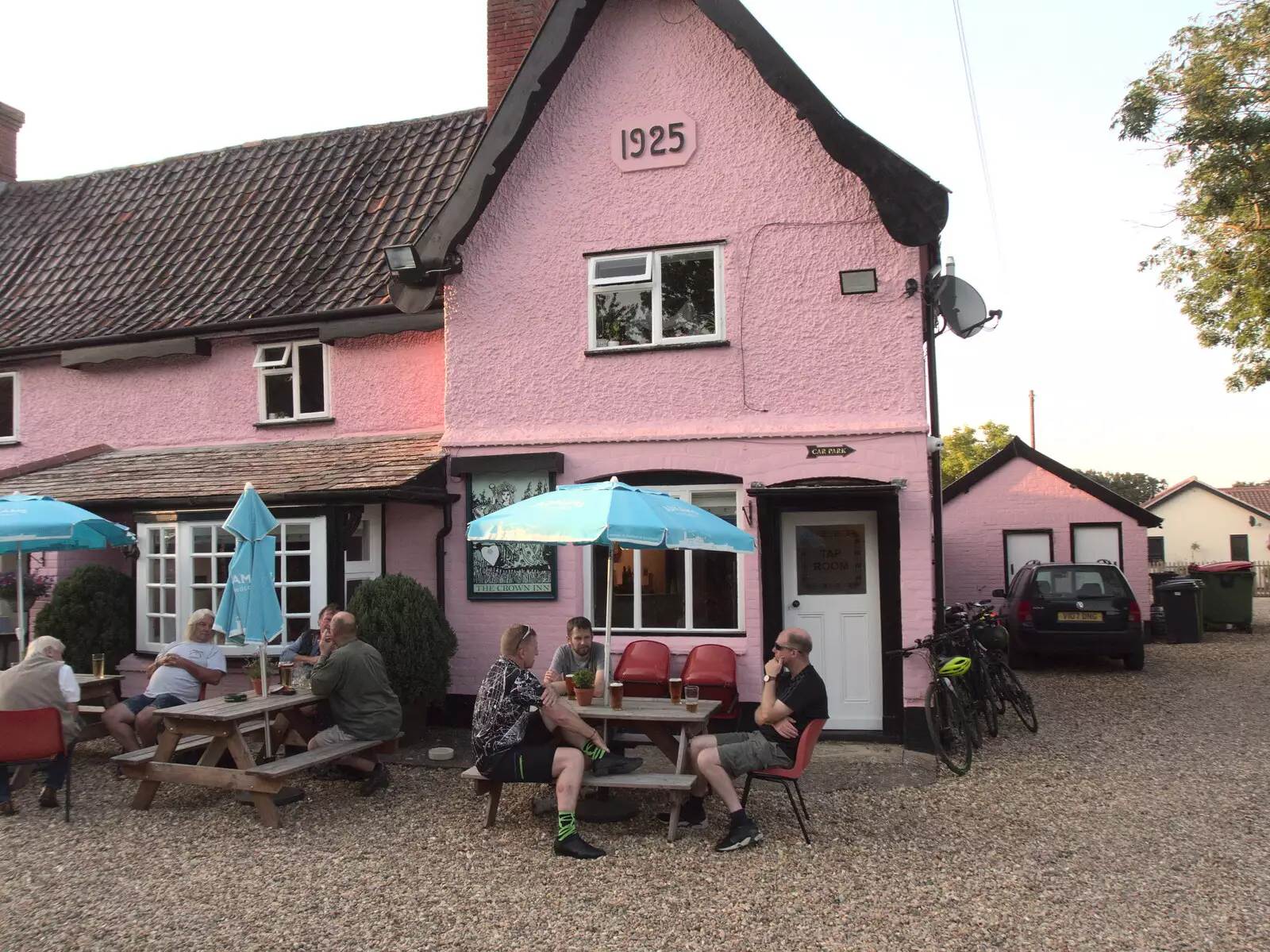 Outside the Gissing Crown, from The BSCC at The Crown, Gissing, Norfolk - 22nd July 2021