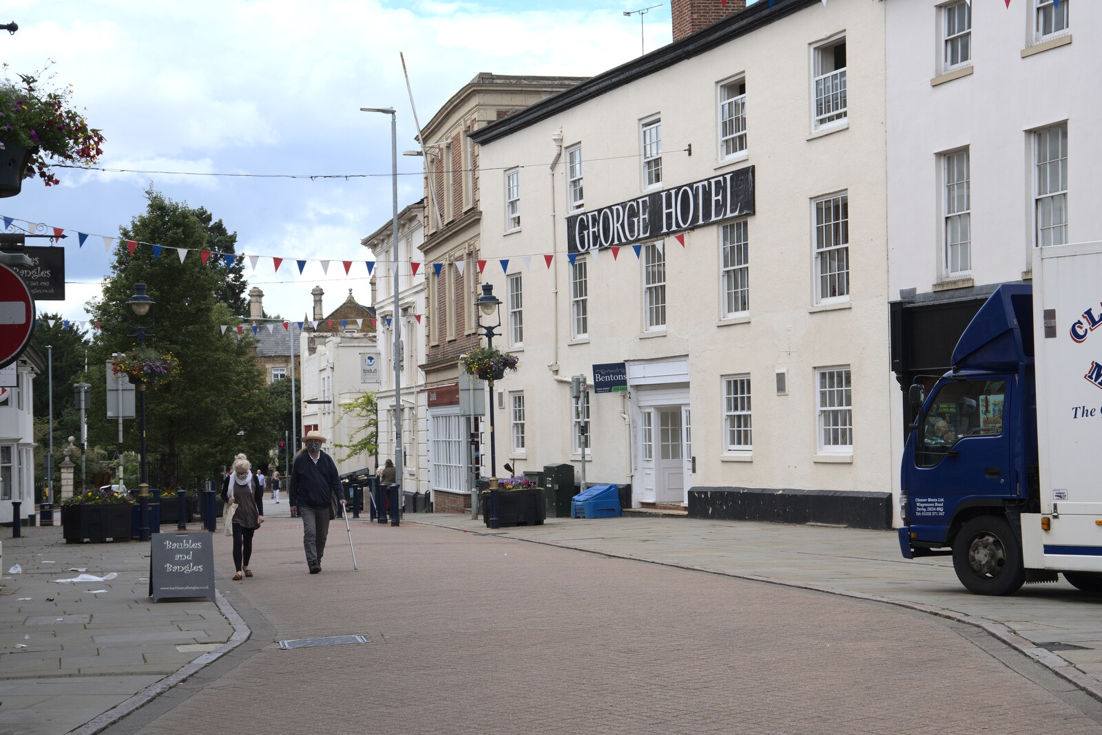 The George Hotel on High Street from Pork Pies and Dockside Dereliction, Melton Mowbray and Liverpool - 7th August 2021