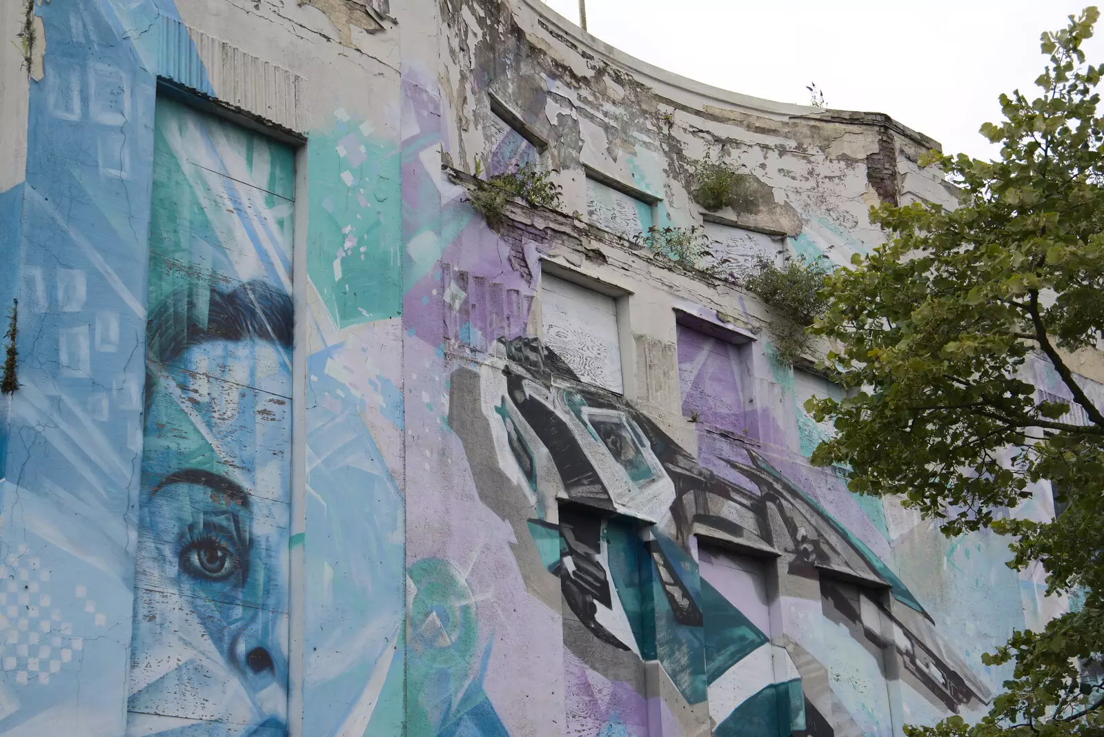 A close-up of dereliction and graffiti, from Pork Pies and Dockside Dereliction, Melton Mowbray and Liverpool - 7th August 2021