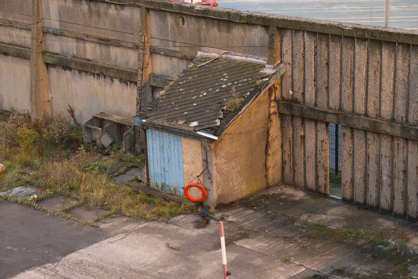 A curious hut on the dock from Pork Pies and Dockside Dereliction, Melton Mowbray and Liverpool - 7th August 2021