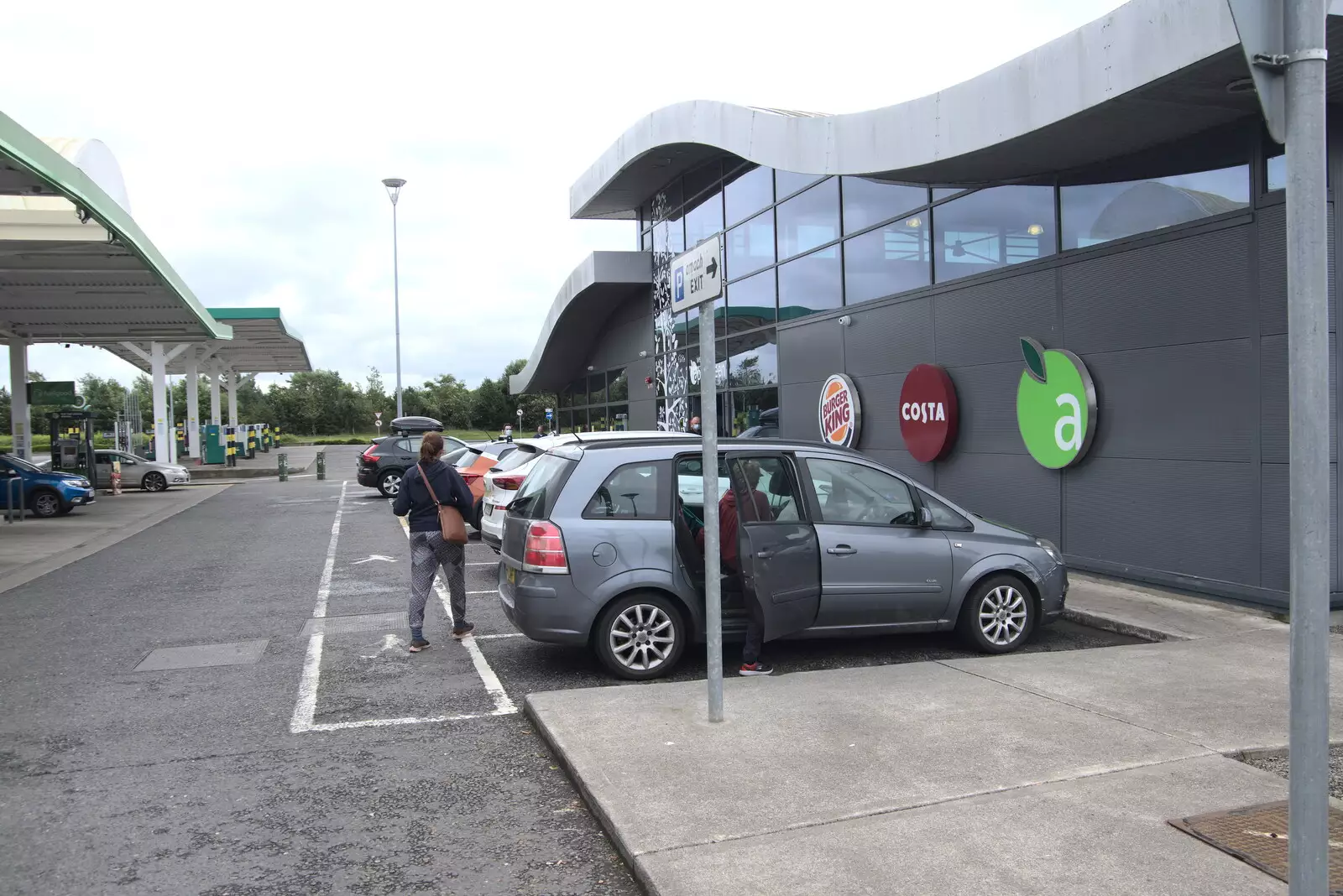 Isobel heads into Applegreen services on the M4, from Pints of Guinness and Streedagh Beach, Grange and Sligo, Ireland - 9th August 2021