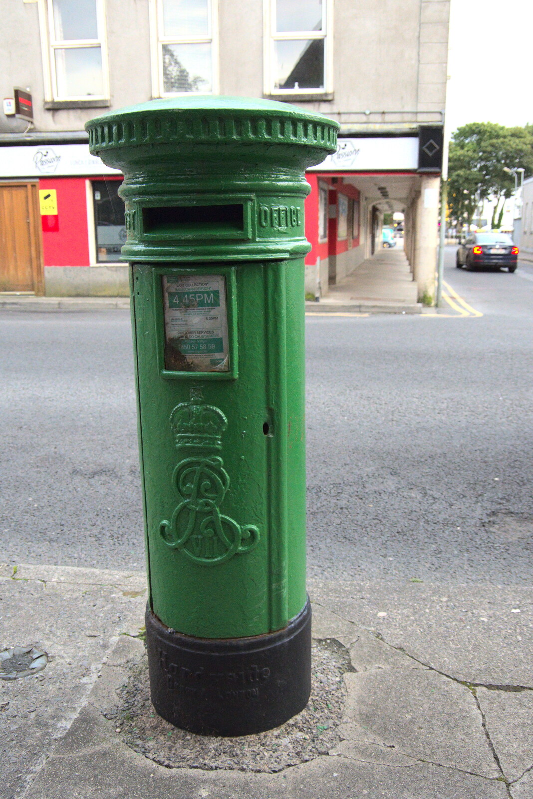 Pints of Guinness and Streedagh Beach, Grange and Sligo, Ireland - 9th August 2021: A green-painted Edward VII post box