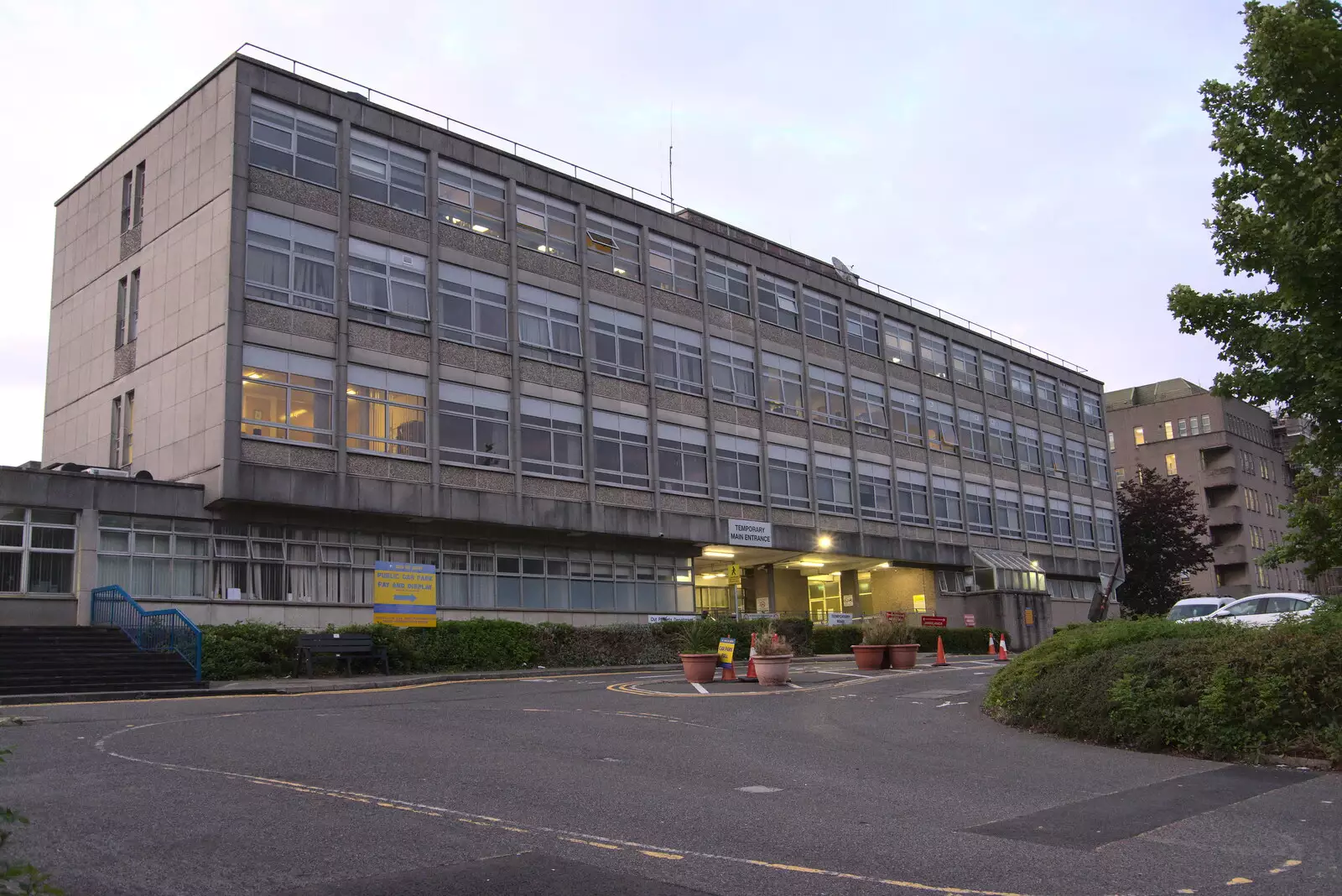 The great 1960s-ness of Sligo Hospital, from Pints of Guinness and Streedagh Beach, Grange and Sligo, Ireland - 9th August 2021