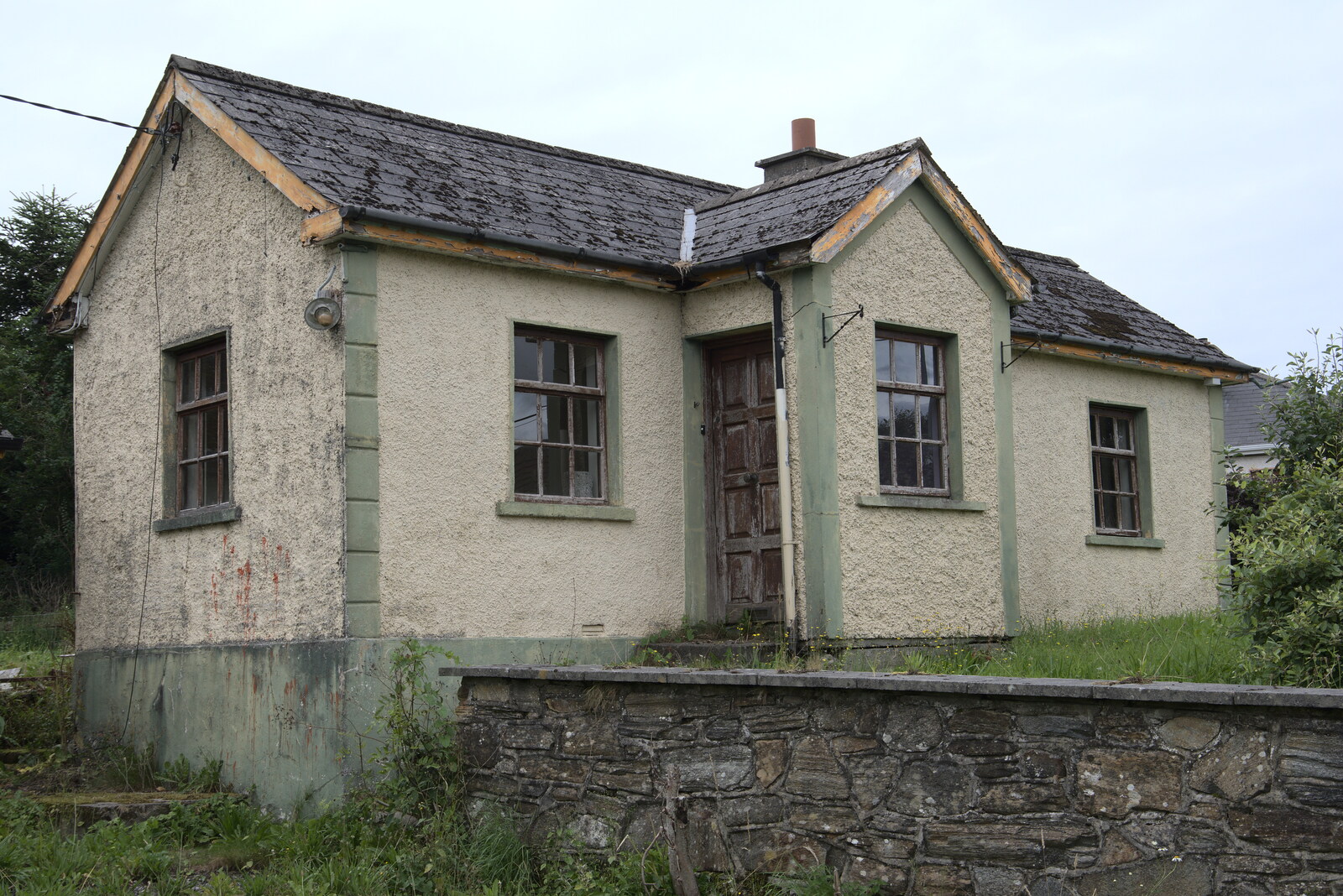 A Trip to Manorhamilton, County Leitrim, Ireland - 11th August 2021: A derlelict house on the road to the Mullies