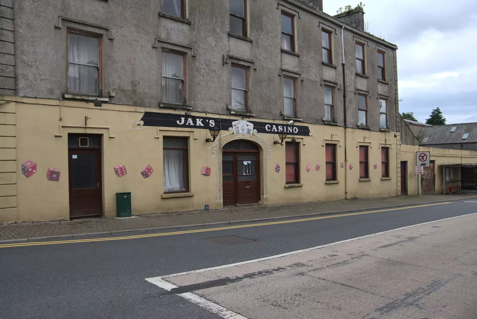 The long-derelict Jak's Casino on Bóthar Shligigh, from A Trip to Manorhamilton, County Leitrim, Ireland - 11th August 2021