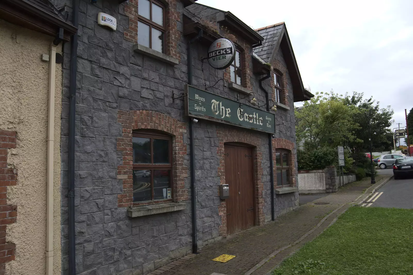 The Castle almost looks like it's still open, from A Trip to Manorhamilton, County Leitrim, Ireland - 11th August 2021