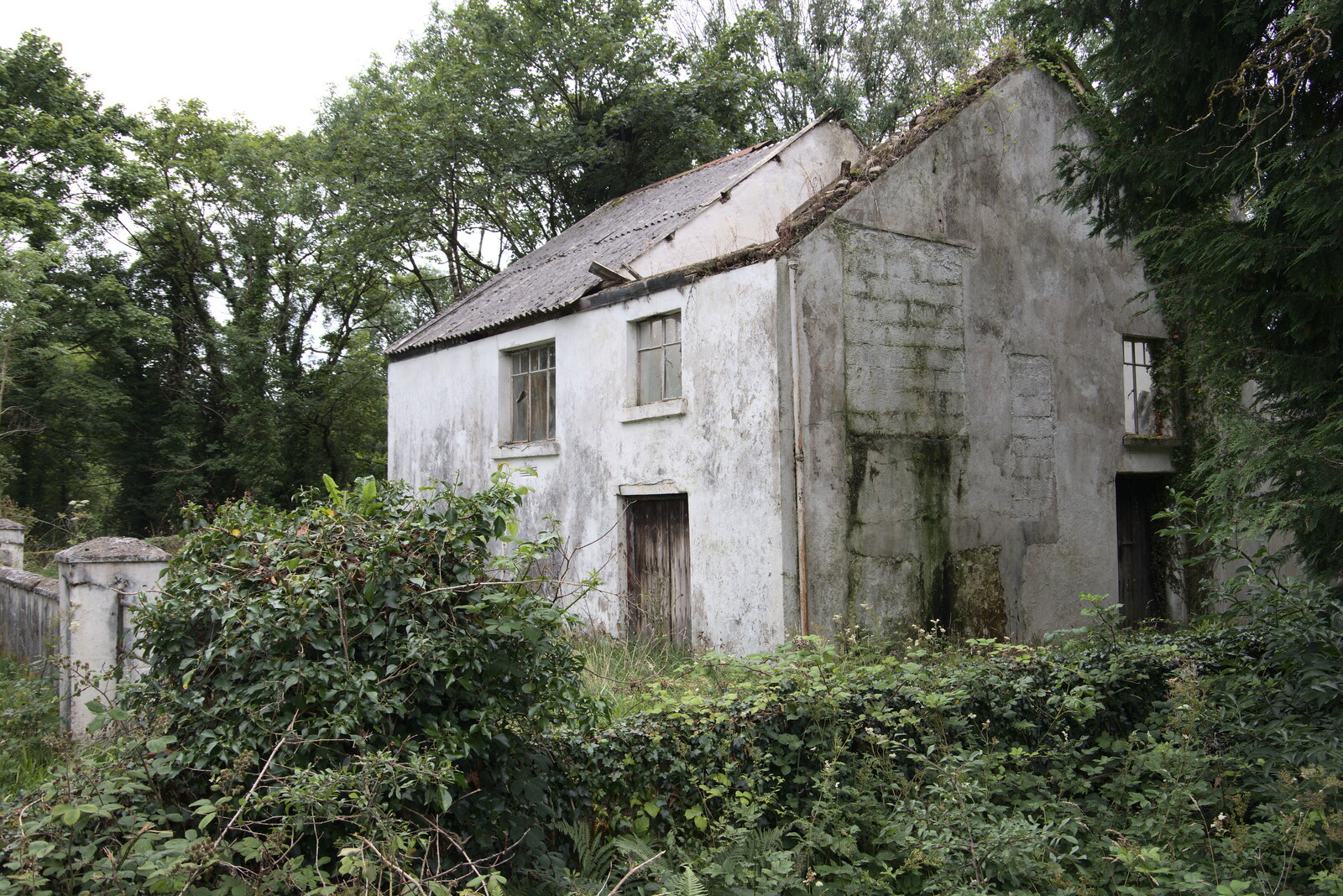 A Trip to Manorhamilton, County Leitrim, Ireland - 11th August 2021: A derelict house with half the roof missing