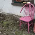 A pink chair has seen better days, A Trip to Manorhamilton, County Leitrim, Ireland - 11th August 2021