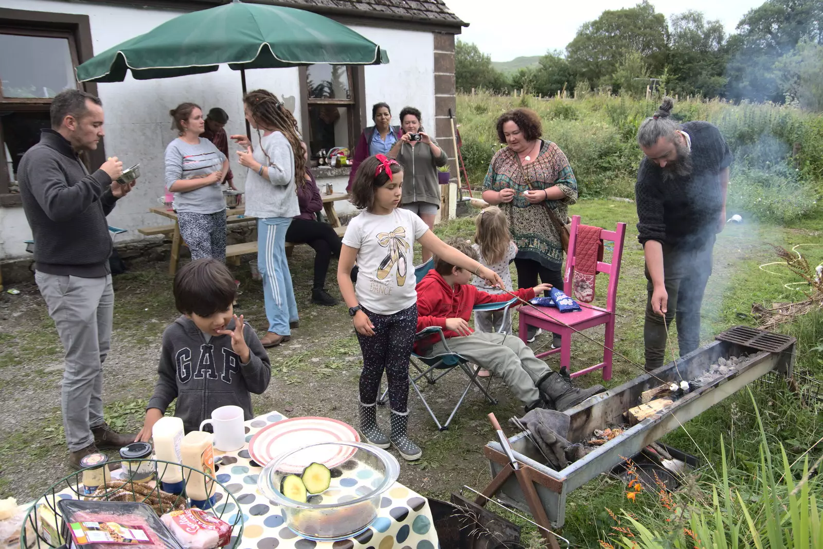 Lua and Noddy get some marshmallows toasting, from A Trip to Manorhamilton, County Leitrim, Ireland - 11th August 2021