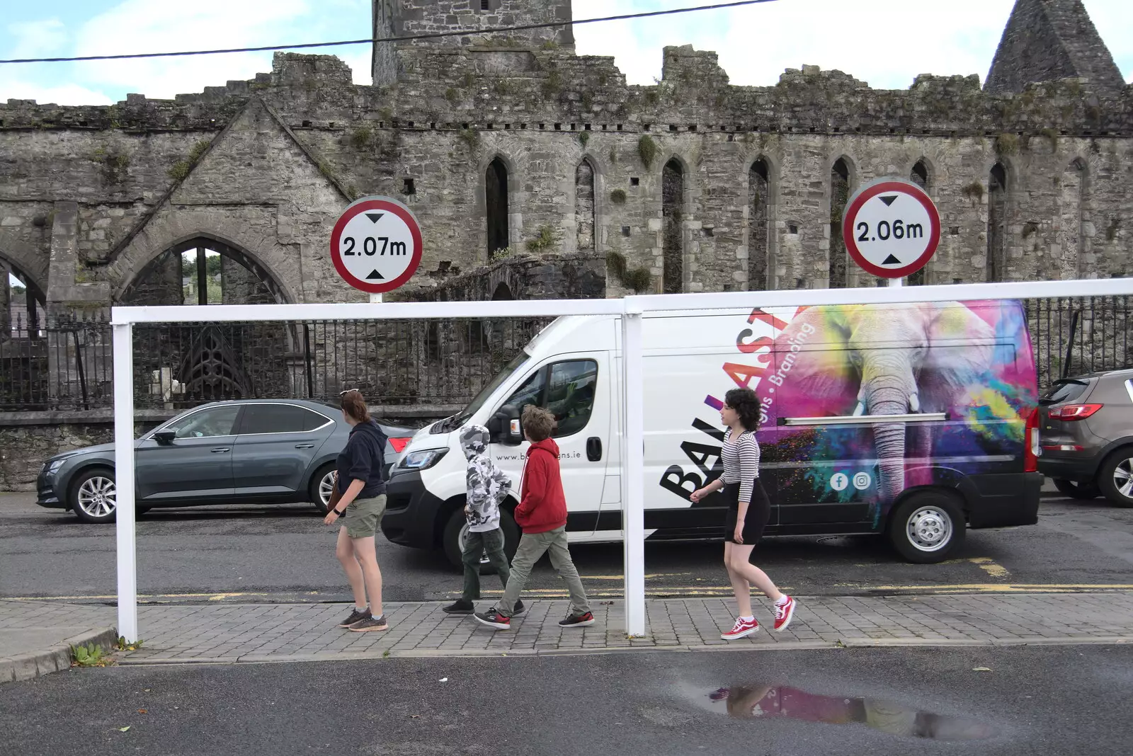 We walk past Sligo Abbey, from A Trip to Manorhamilton, County Leitrim, Ireland - 11th August 2021