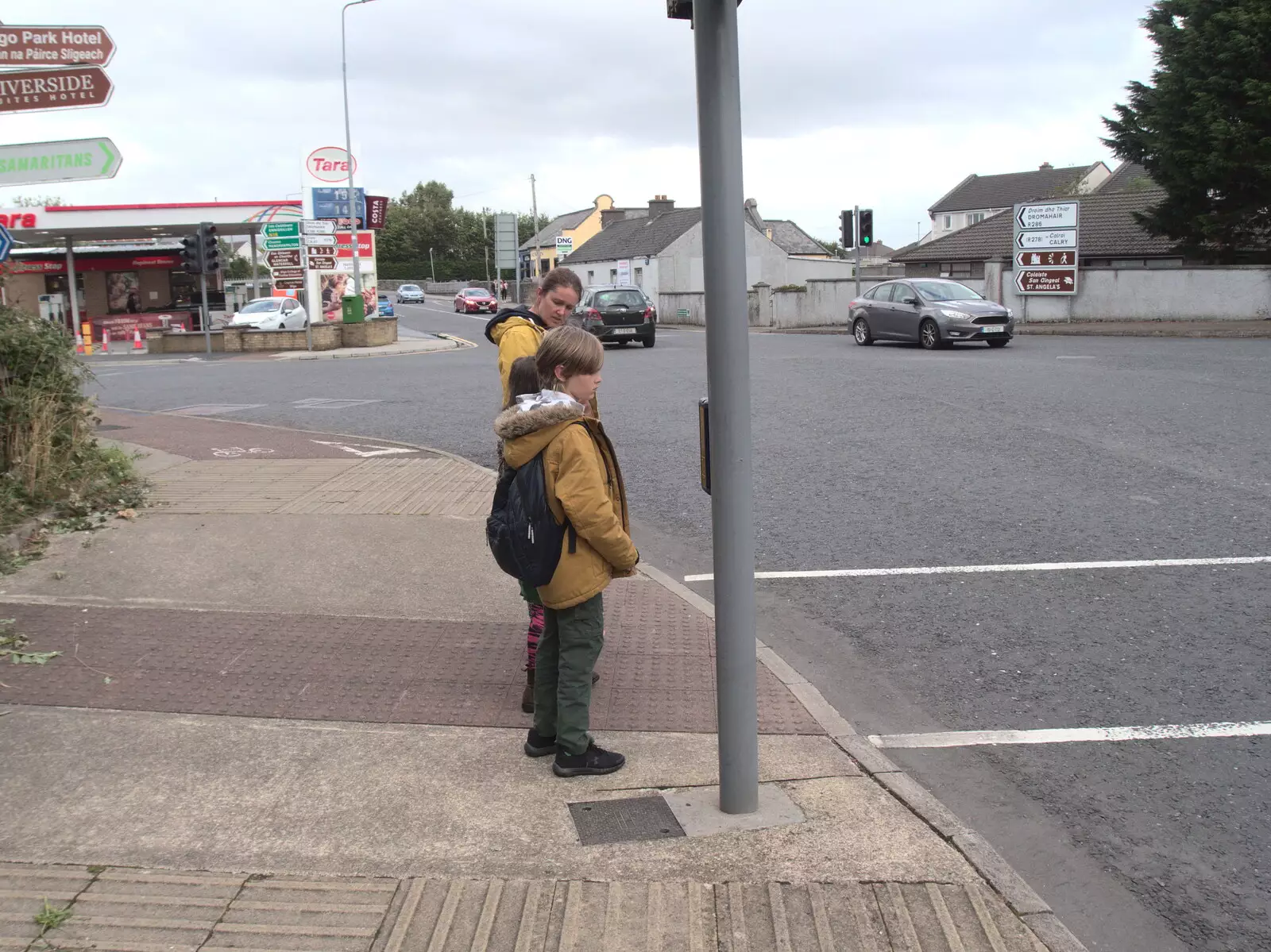 At the junction of Molloway Hill and The Mall, from Walks Around Benbulben and Carrowmore, County Sligo, Ireland - 13th August 2021