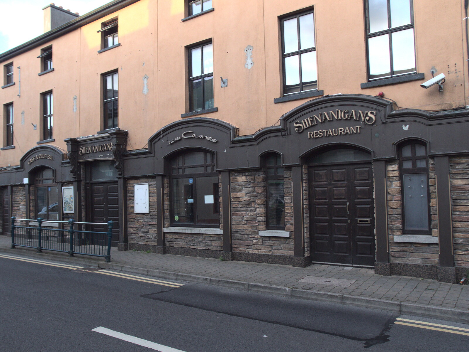 Another closed bar on Bridge Street from Walks Around Benbulben and Carrowmore, County Sligo, Ireland - 13th August 2021