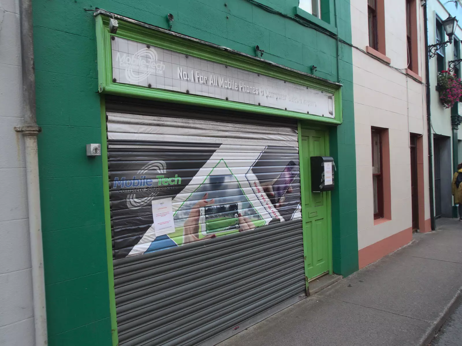 A shuttered phone shop, from Walks Around Benbulben and Carrowmore, County Sligo, Ireland - 13th August 2021