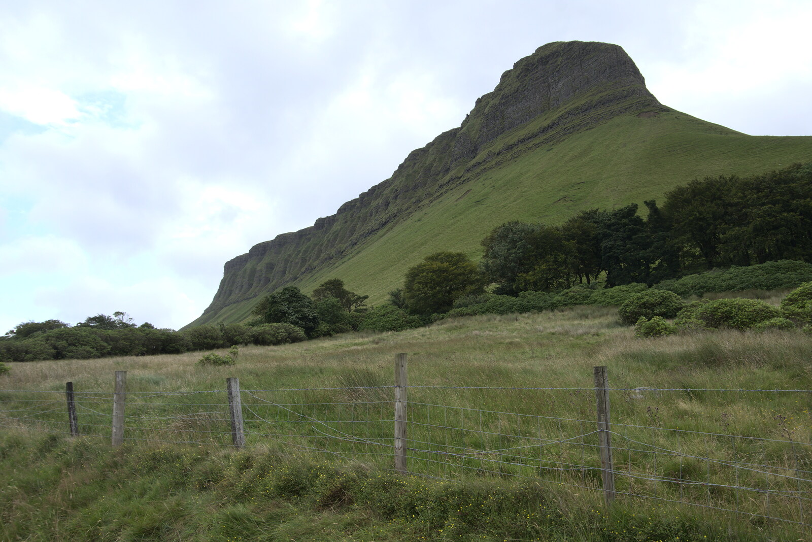 A first clear view of Benbulben from Walks Around Benbulben and Carrowmore, County Sligo, Ireland - 13th August 2021