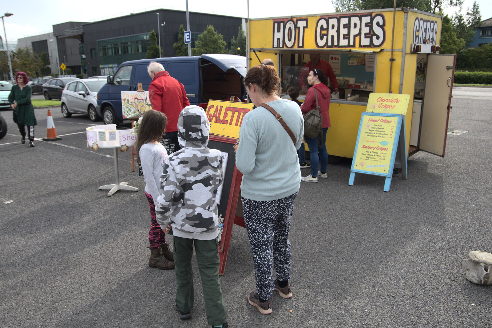 We queue up for some crepes from Manorhamilton and the Street Art of Dún Laoghaire, Ireland - 15th August 2021