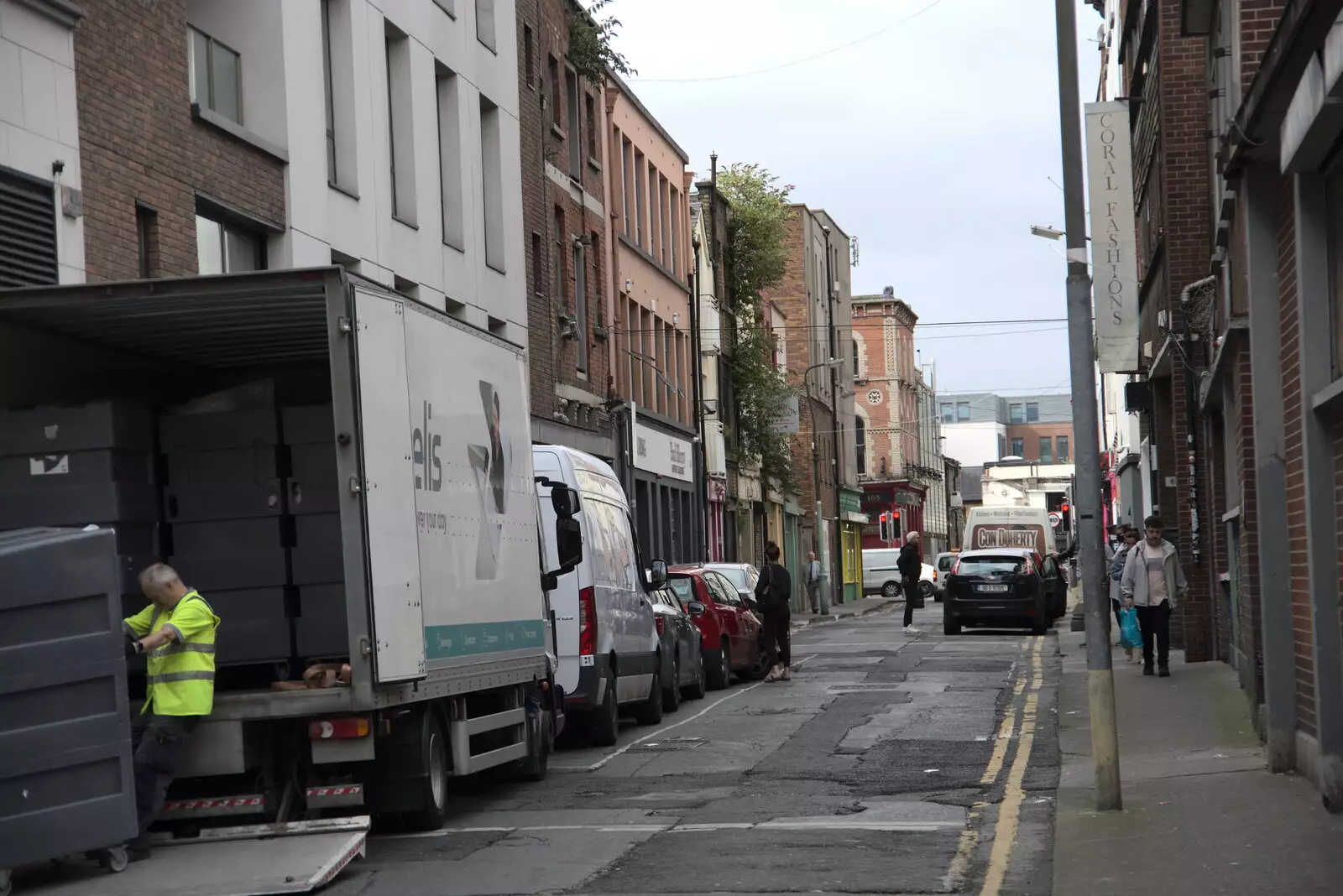 Looking up Strand Street Great, from A Trip to Noddy's, and Dublin City Centre, Wicklow and Dublin, Ireland - 16th August 2021