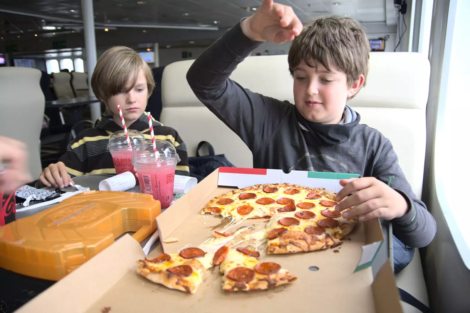 Fred scores a pizza - for a ferry, it's not bad, from The Guinness Storehouse Tour, St. James's Gate, Dublin, Ireland - 17th August 2021