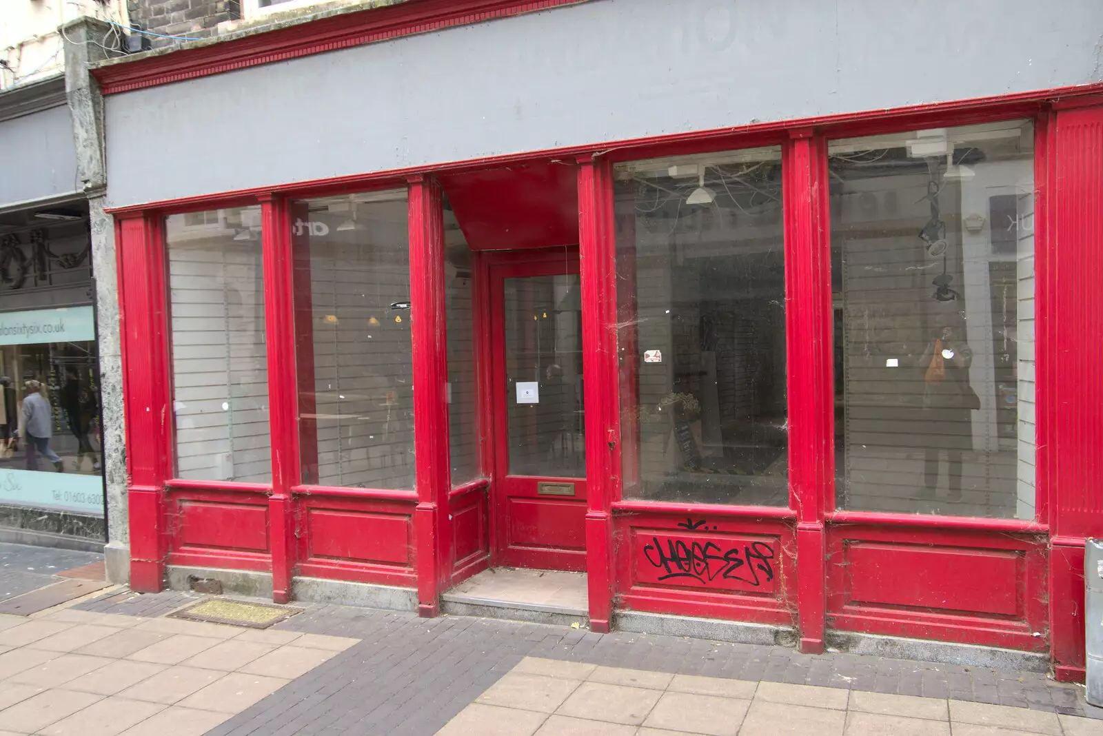 Another empty shop, from Dippy and the City Dinosaur Trail, Norwich, Norfolk - 19th August 2021