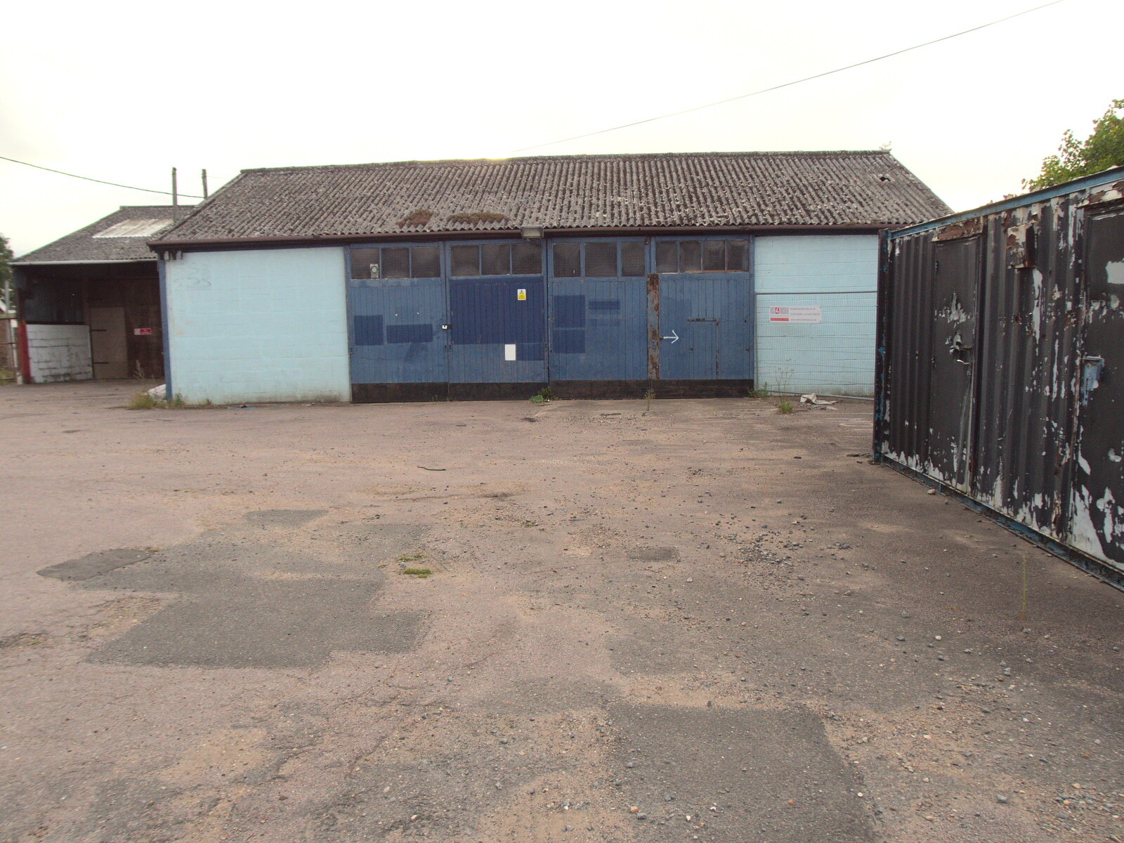A derelict garage from The BSCC at The Crown, Dickleburgh, Norfolk - 19th August 2021