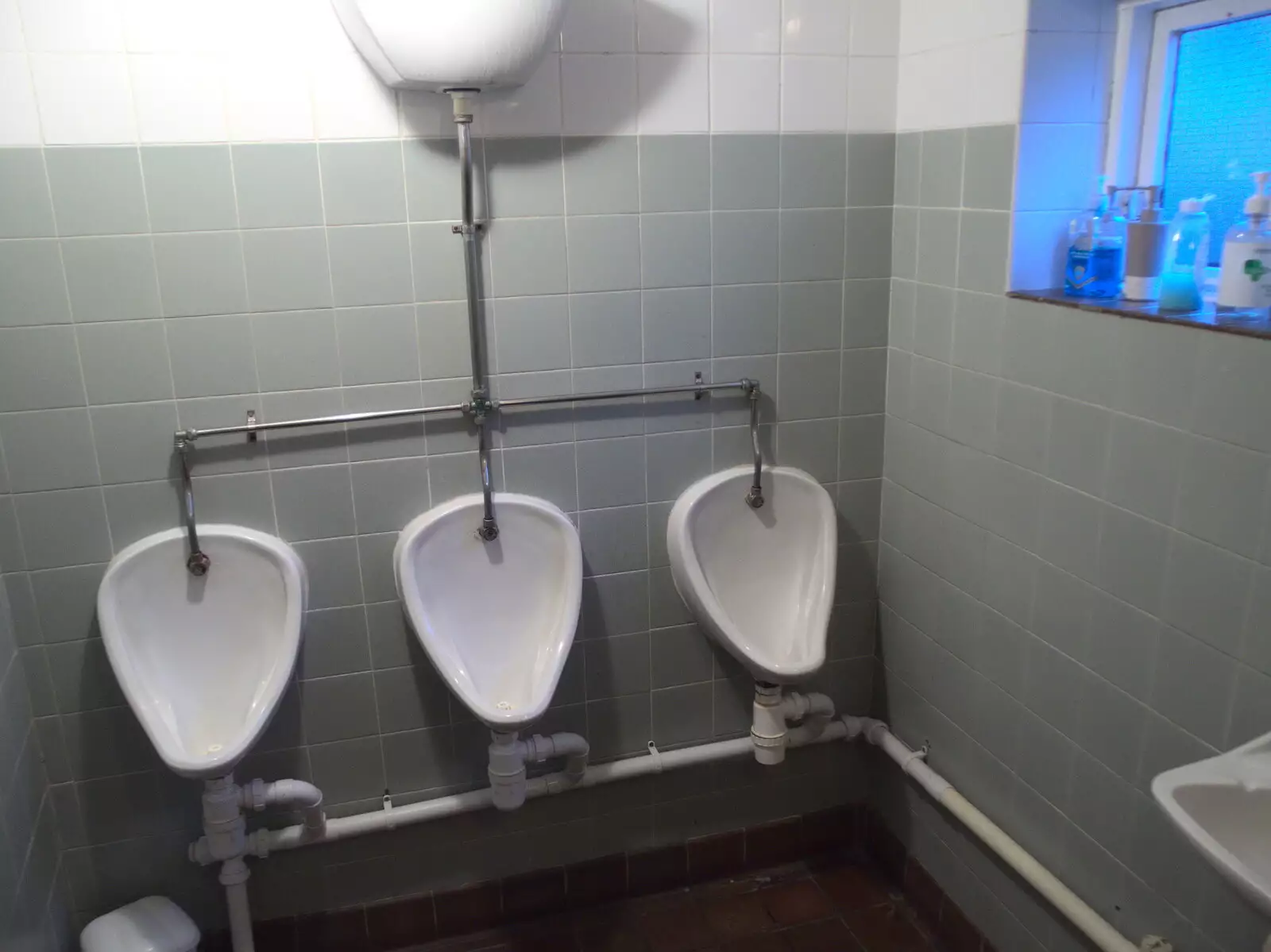 Urinals in standard pub three-up configuration, from The BSCC at The Crown, Dickleburgh, Norfolk - 19th August 2021