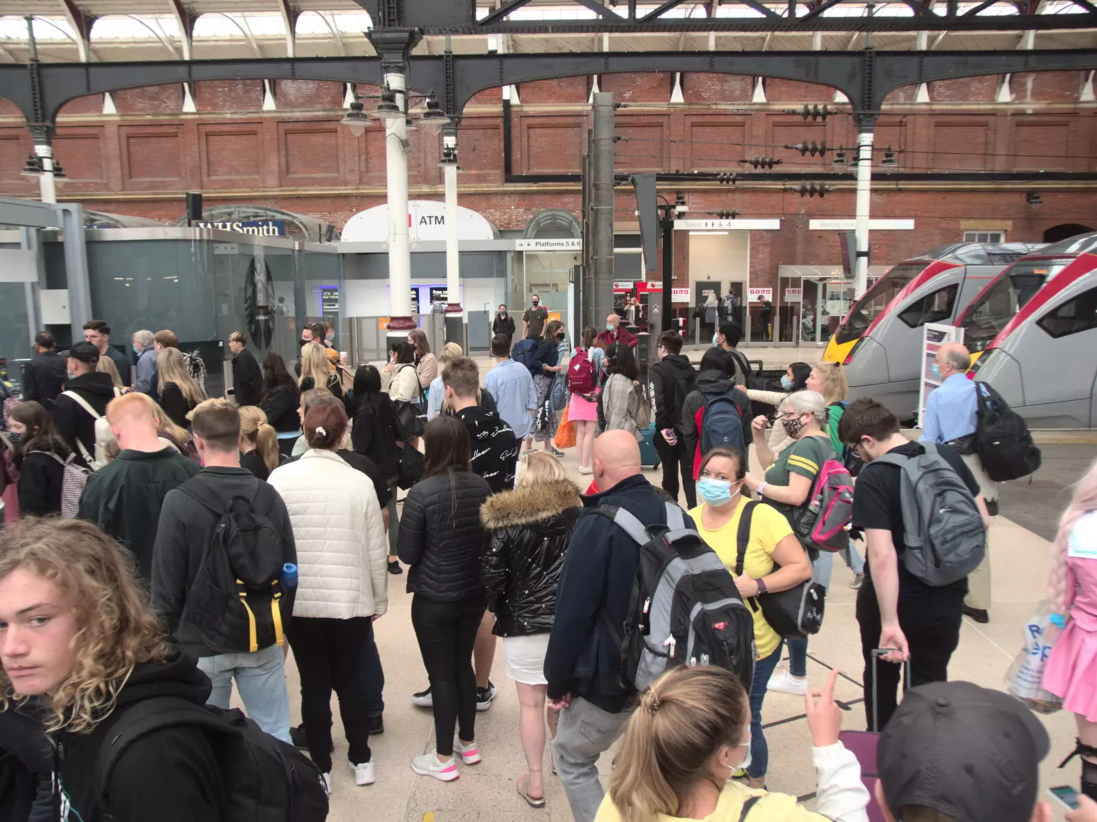 It's busy at Norwich railway station, from Head Out Not Home: A Music Day, Norwich, Norfolk - 22nd August 2021