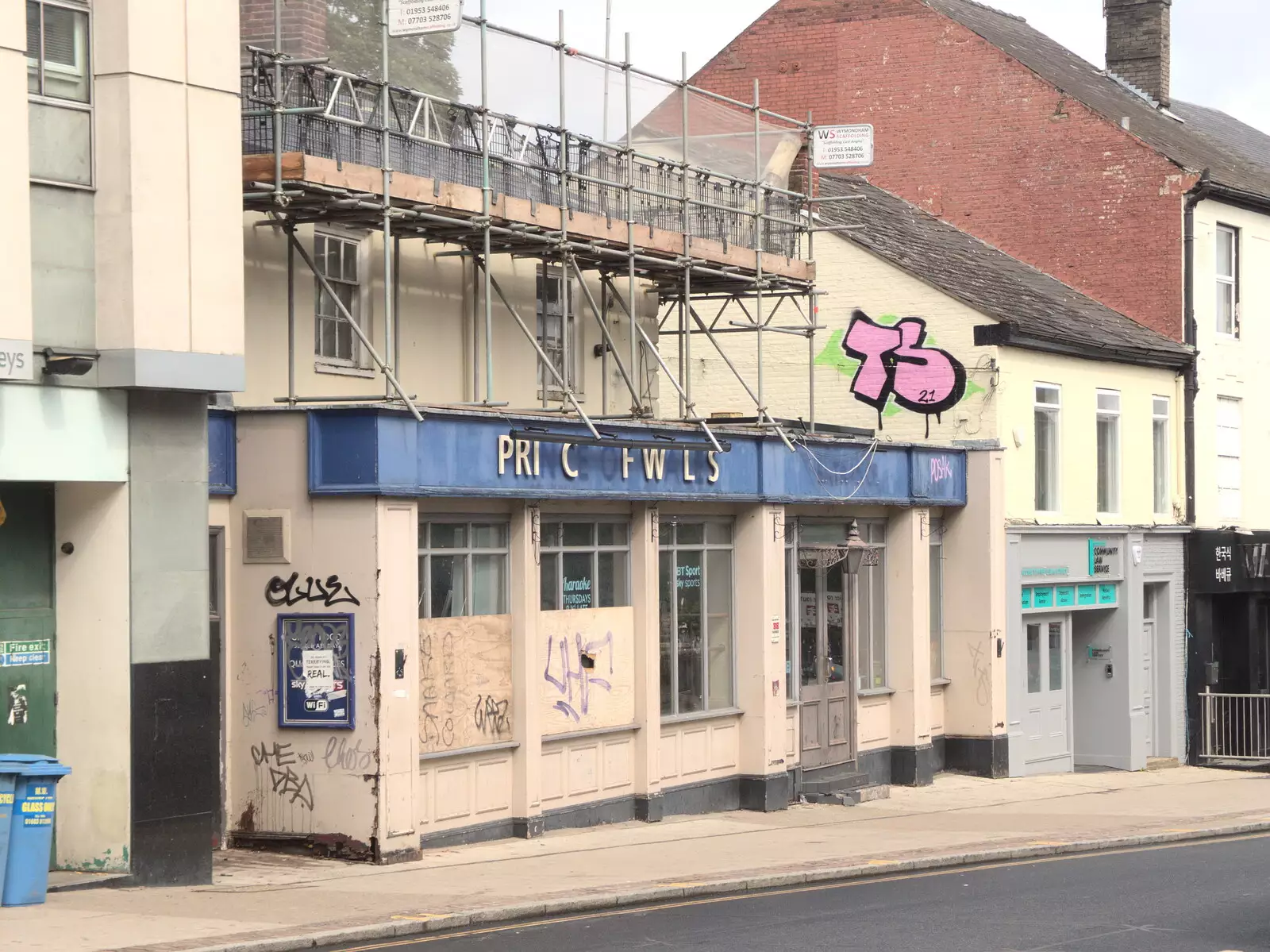 The derelict Prince of Wales pub, from Head Out Not Home: A Music Day, Norwich, Norfolk - 22nd August 2021