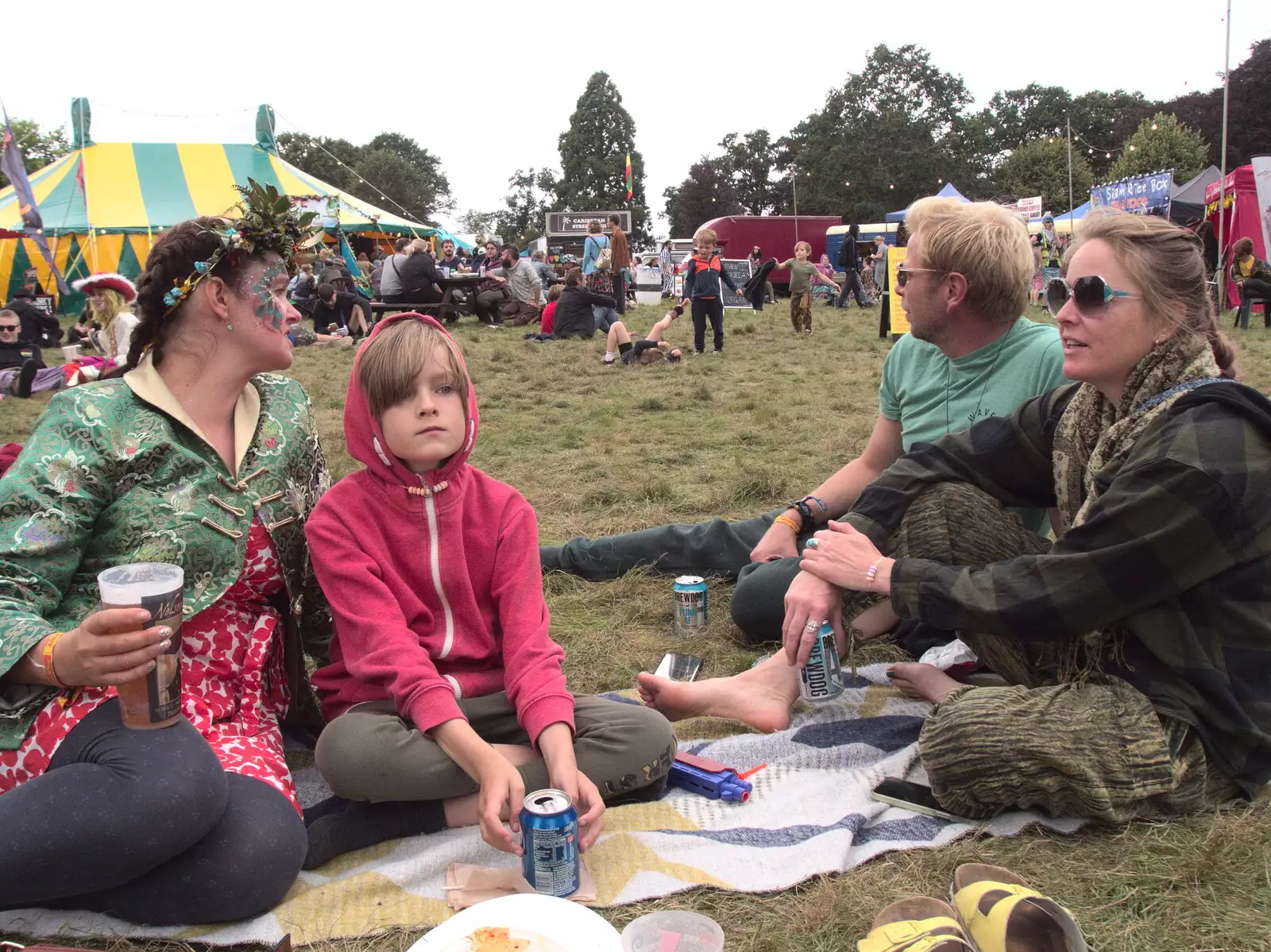 It's sort-of lunchtime, from Maui Waui Festival, Hill Farm, Gressenhall, Norfolk - 28th August 2021