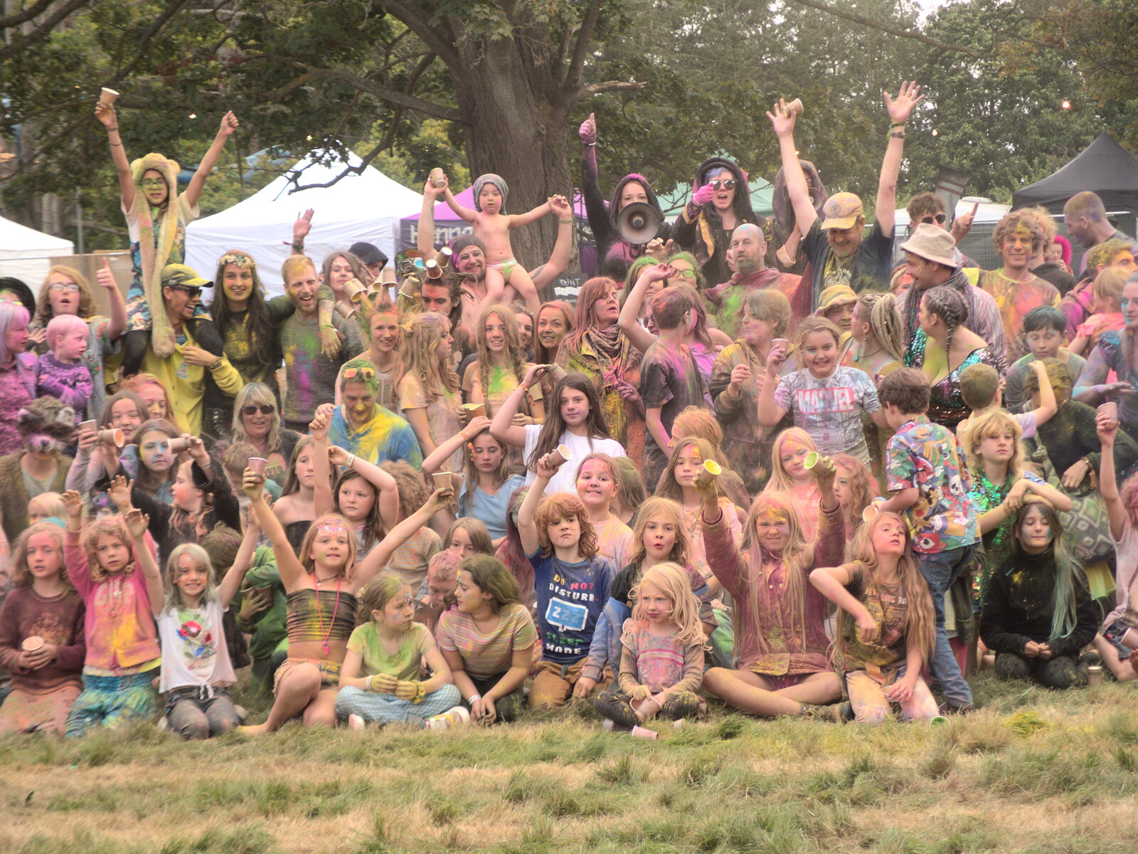 Another post-paint group photo from Maui Waui Festival, Hill Farm, Gressenhall, Norfolk - 28th August 2021