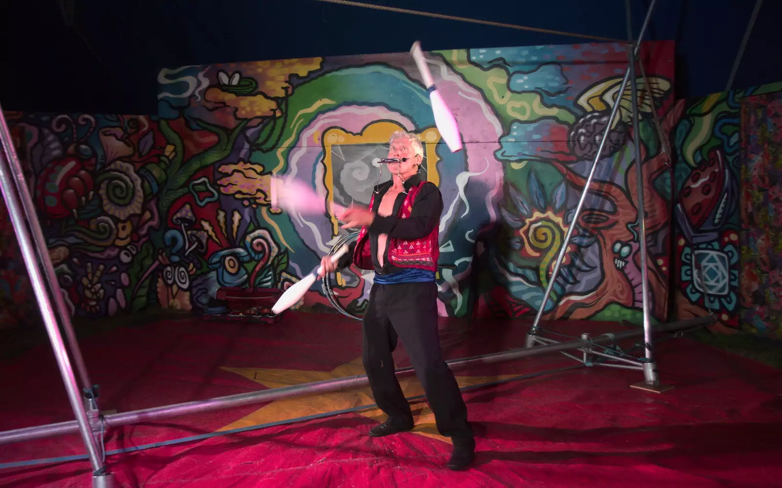 A bit of juggling in the circus tent, from Maui Waui Festival, Hill Farm, Gressenhall, Norfolk - 28th August 2021