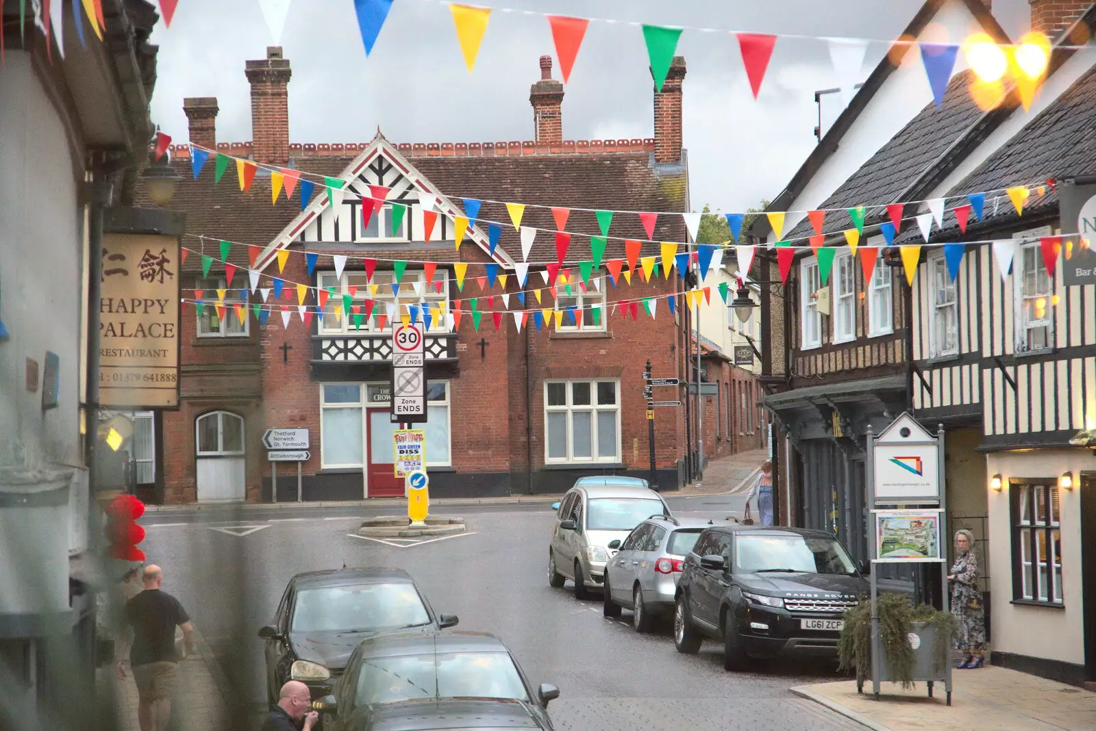 A view of St. Nicholas Street in Diss, from The Last Weavers Ever, Market Hill, Diss, Norfolk - 10th September 2021