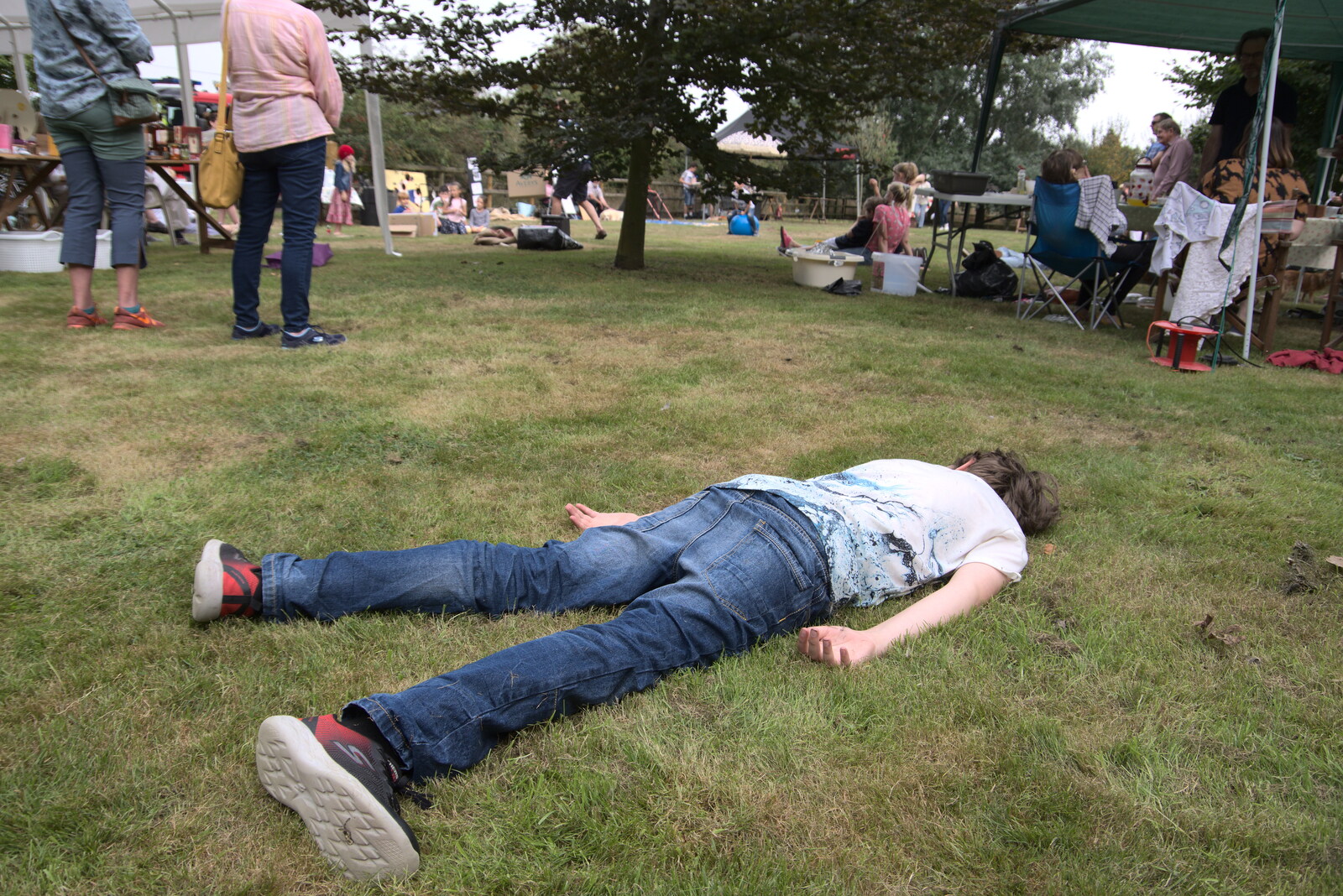 Fred flakes out on the grass from The Brome and Oakley Fête, Oakley Hall, Suffolk - 19th September 2021