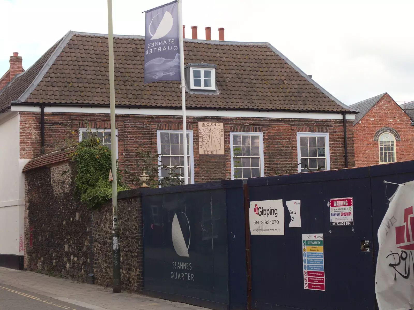 There's a sundial on a house o King's Street, from BSCC at Ampersand and Birthday Lego at Jarrold's, Norwich, Norfolk - 25th September 2021