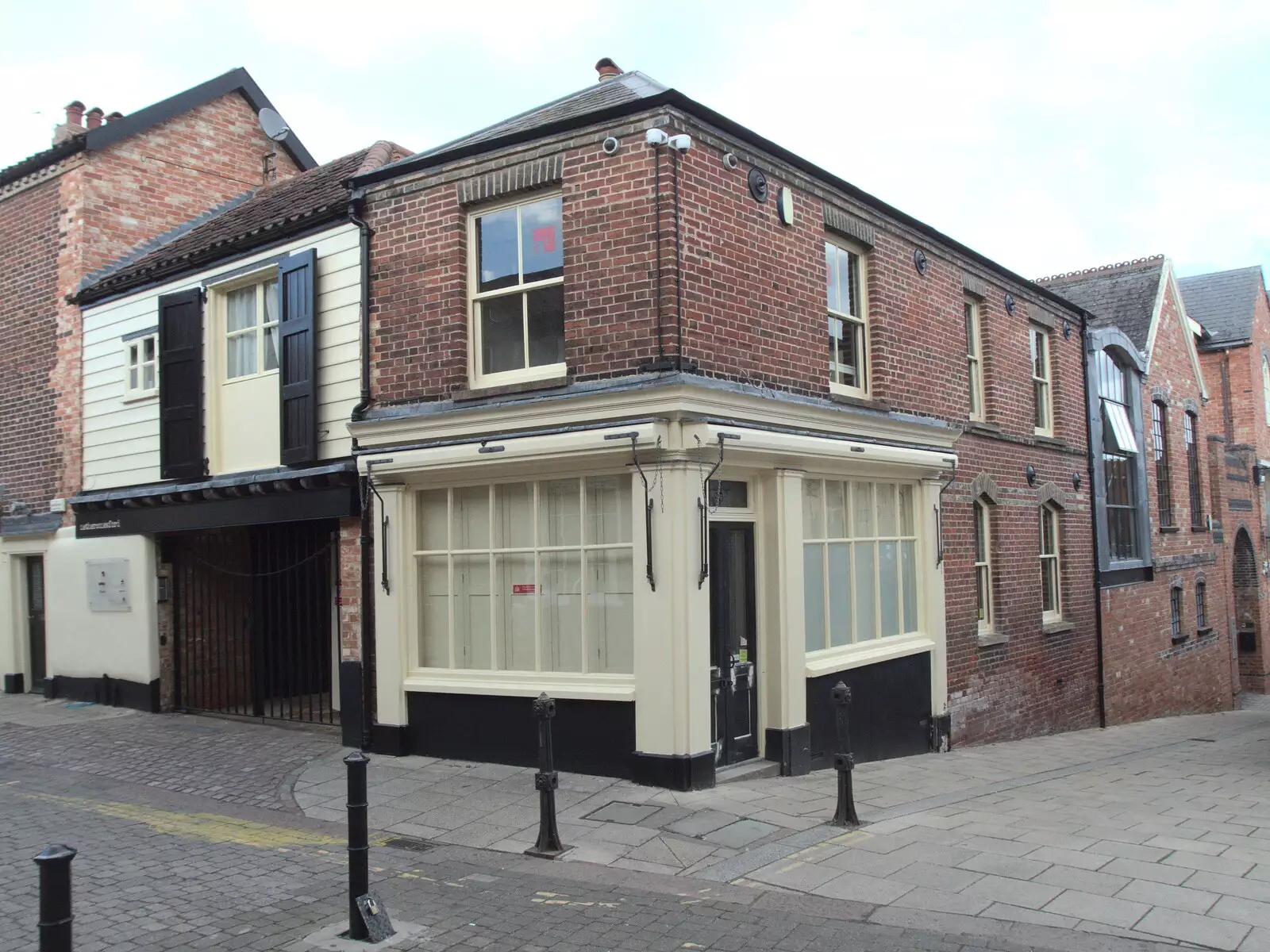 A former shop or pub, from BSCC at Ampersand and Birthday Lego at Jarrold's, Norwich, Norfolk - 25th September 2021