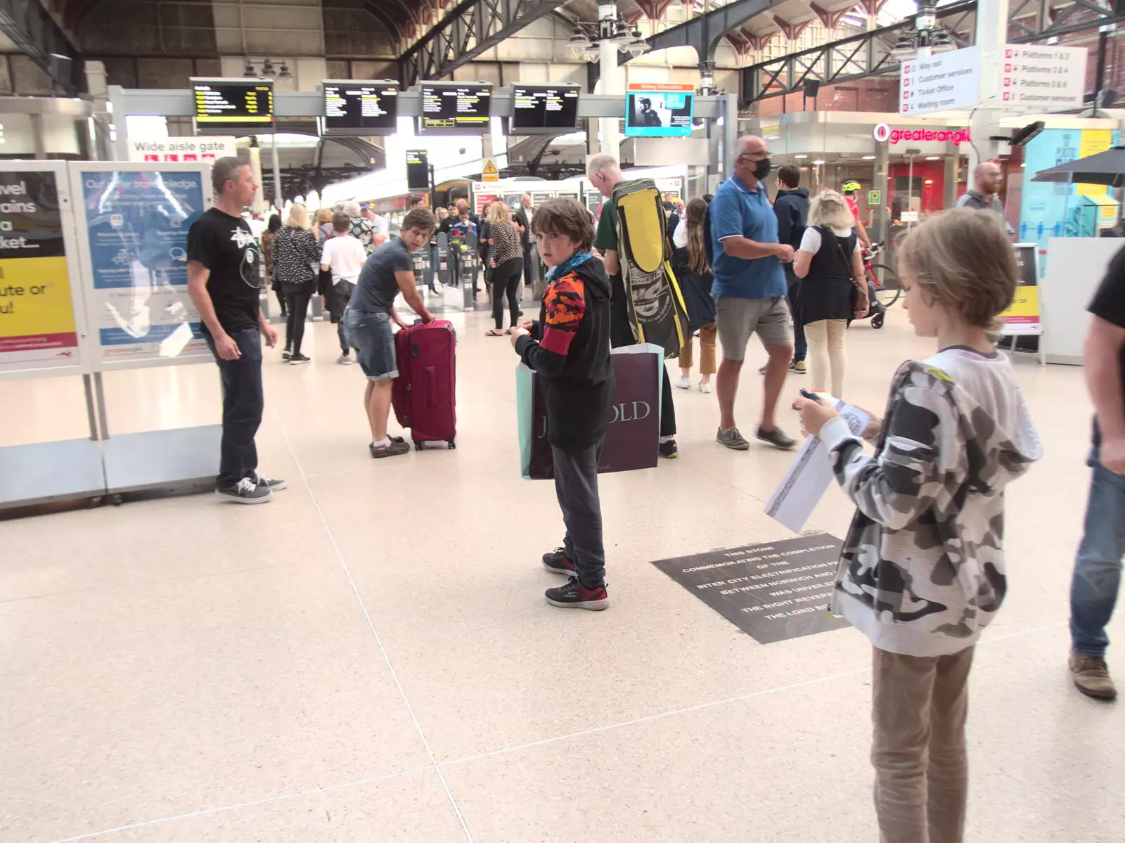 Fred looks back on the concourse at Norwich Station, from BSCC at Ampersand and Birthday Lego at Jarrold's, Norwich, Norfolk - 25th September 2021