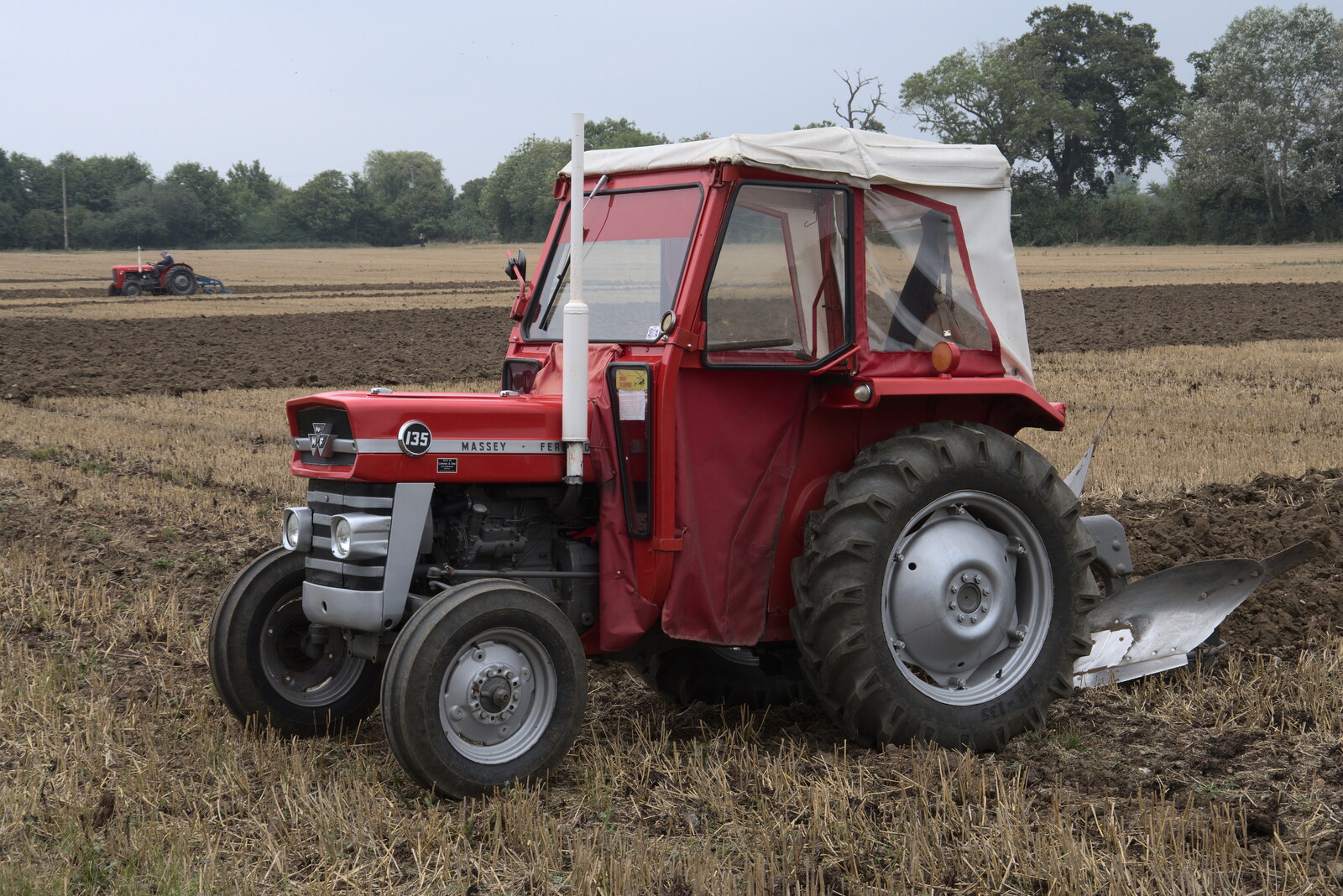 A Massey Ferguson 135 with a canvas cab from Vintage Tractor Ploughing, Thrandeston, Suffolk - 26th September 2021