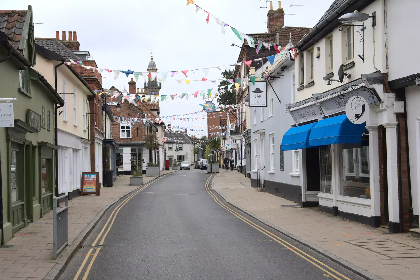 The Thoroughfare in Harleston, from A Trip to Weybread Sailing Club, Harleston, Norfolk - 17th October 2021