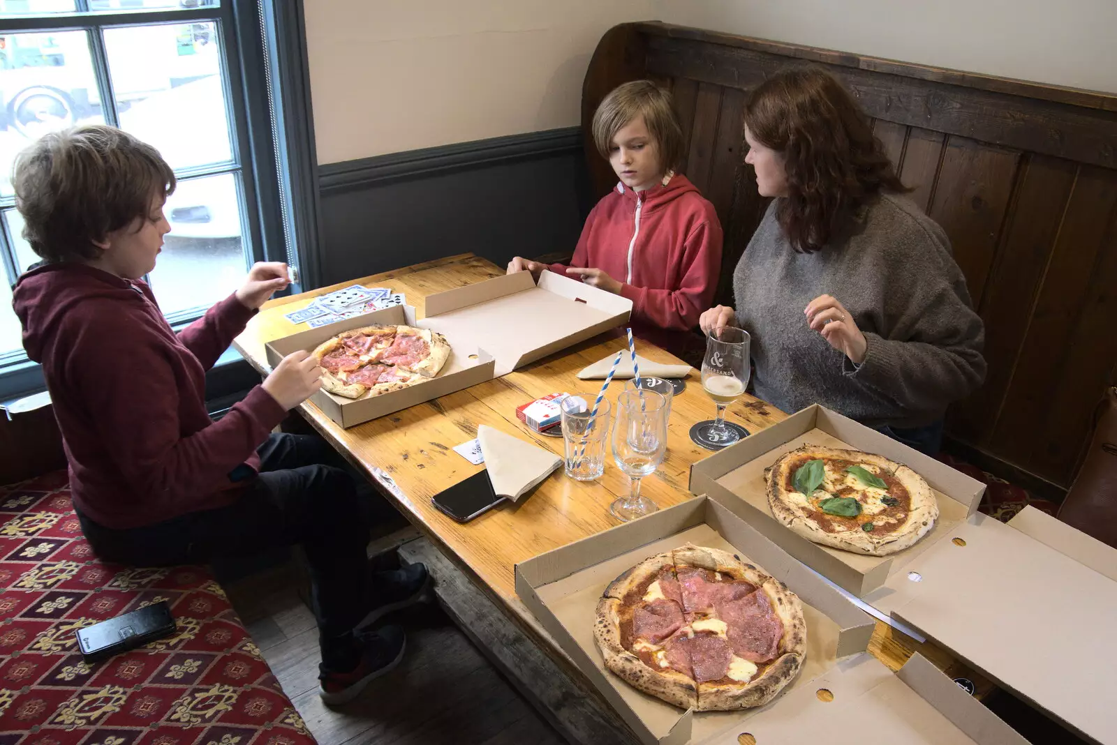 Epic pizzas arrive, from A Trip to Weybread Sailing Club, Harleston, Norfolk - 17th October 2021