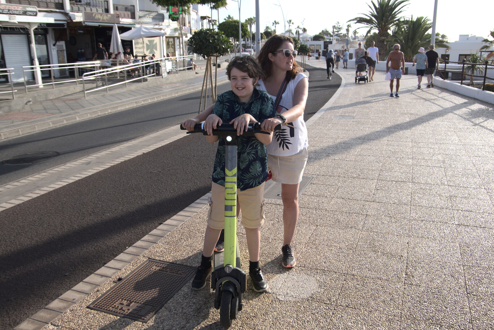 Fred and Isobel on the Avenida Maratima from Five Days in Lanzarote, Canary Islands, Spain - 24th October 2021