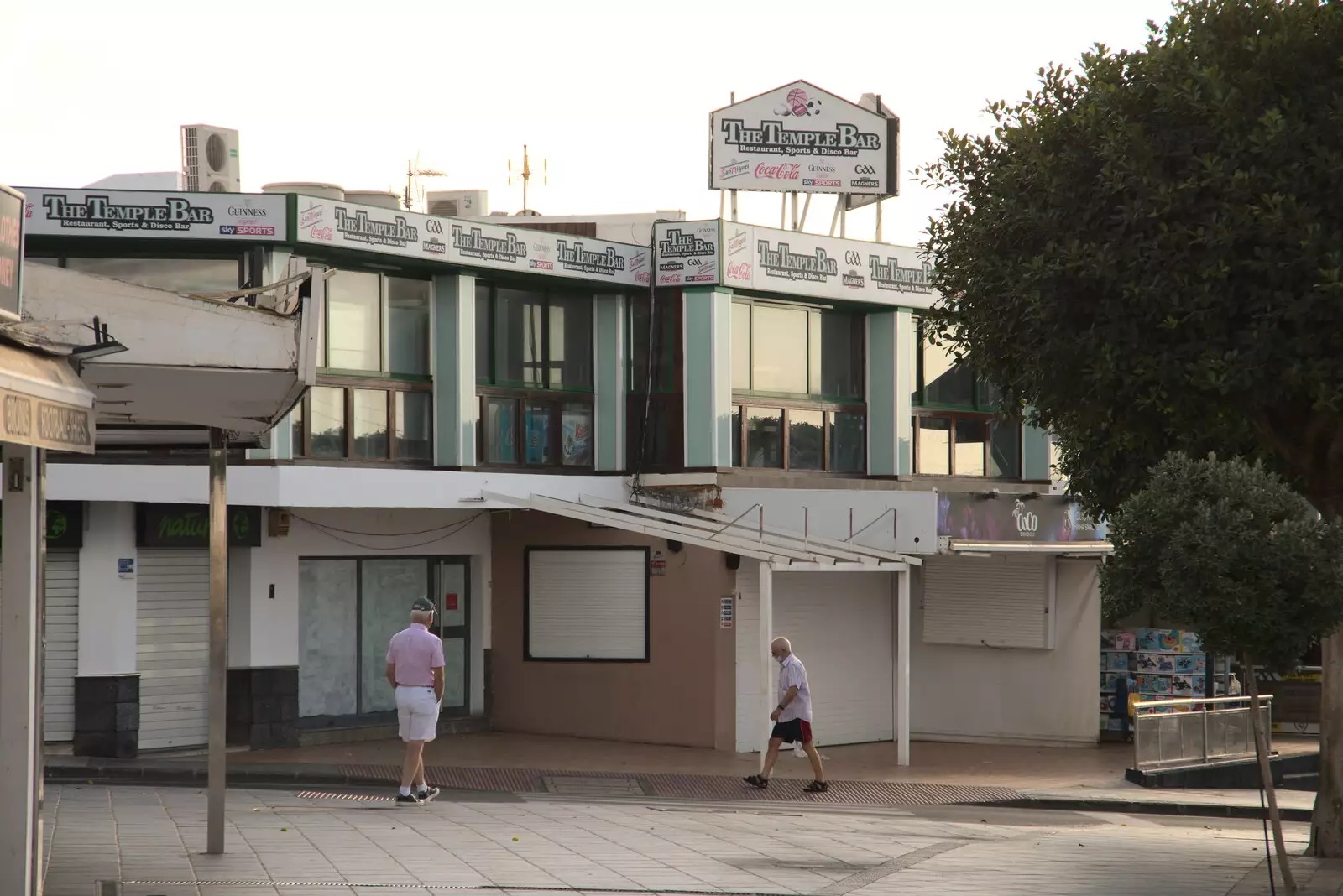 The Temple Bar - one of many 'Irish' pubs, from Five Days in Lanzarote, Canary Islands, Spain - 24th October 2021