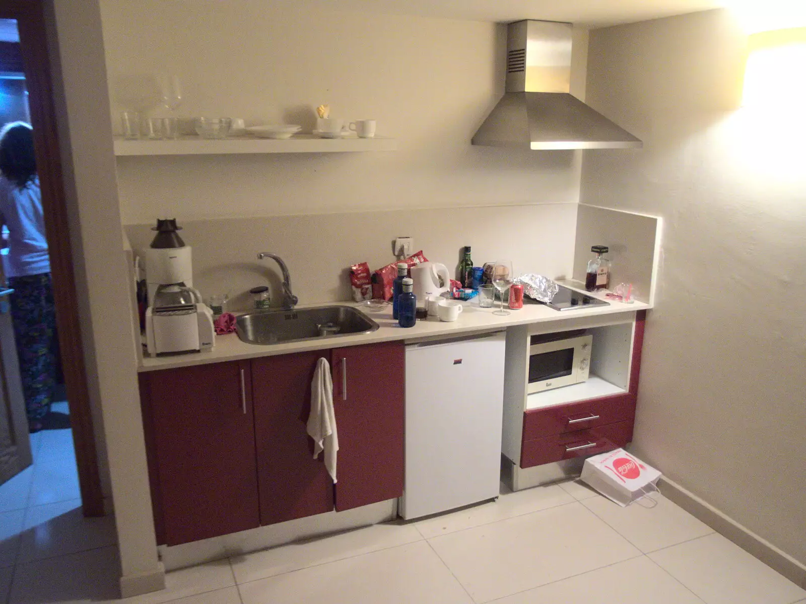 Our 'fully equipped' kitchen, from The Volcanoes of Lanzarote, Canary Islands, Spain - 27th October 2021