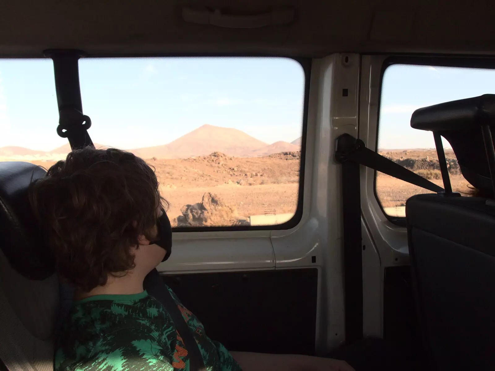 Fred takes a last look at volanoes, from The Volcanoes of Lanzarote, Canary Islands, Spain - 27th October 2021