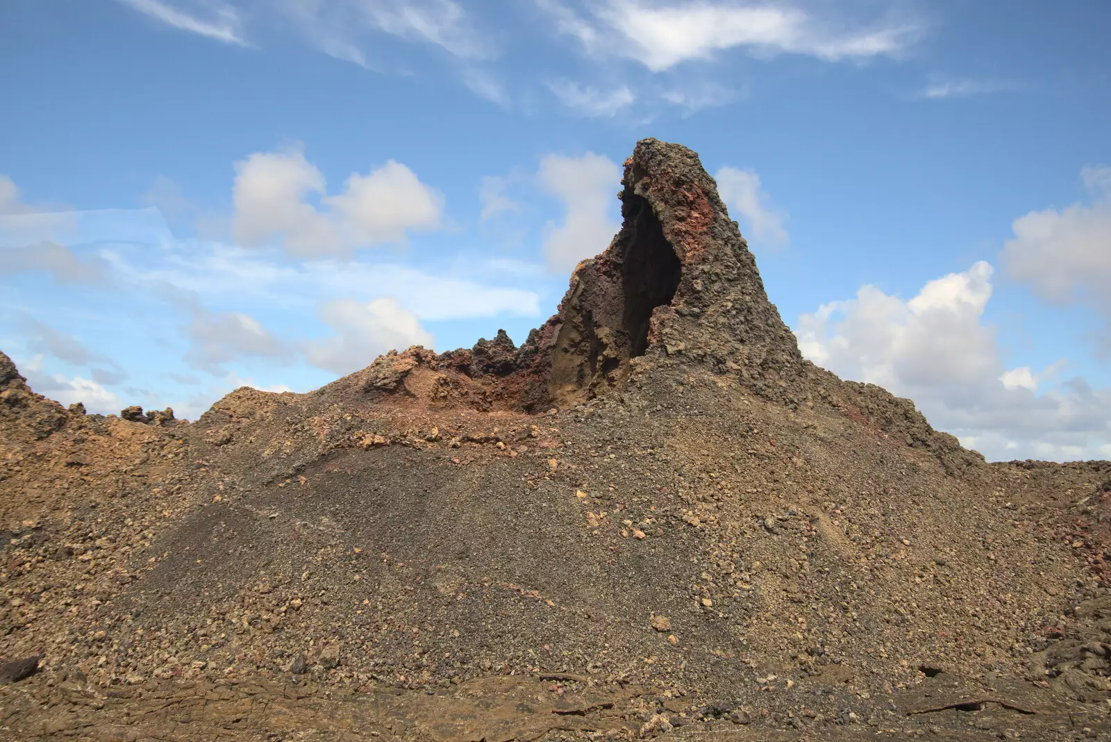 Some kind of volcanic structure, from The Volcanoes of Lanzarote, Canary Islands, Spain - 27th October 2021