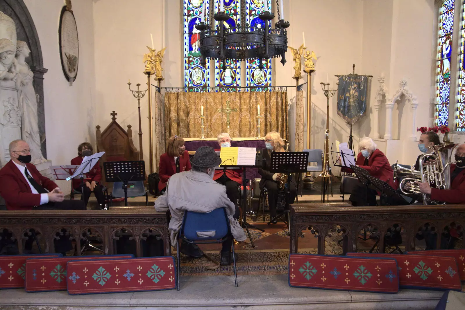 The GSB sets up at St. Mary's in Thornham, from GSB Carols and Beer With the Lads, Thornham and Thorndon, Suffolk  - 18th December 2021