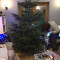 Isobel starts decorating the Christmas tree, GSB Carols and Beer With the Lads, Thornham and Thorndon, Suffolk  - 18th December 2021
