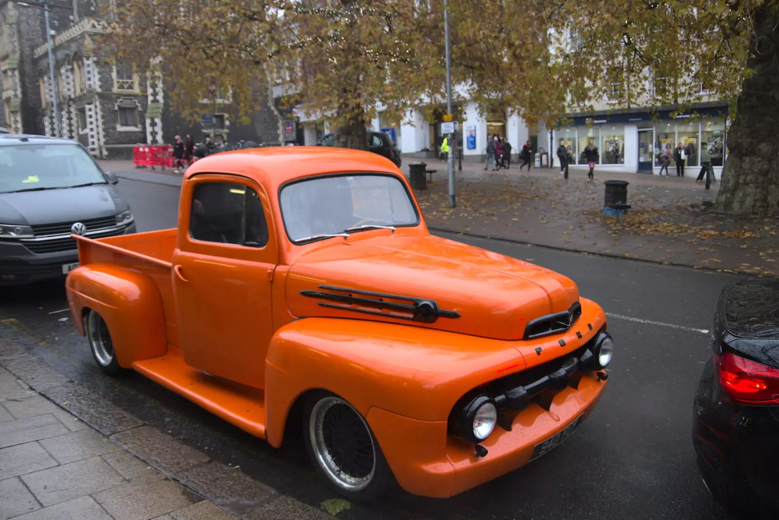 There's a bright orange hotrod on Gaol Hill, from Scooters and a Bit of Christmas Shopping, Eye and Norwich, Norfolk - 23rd December 2021