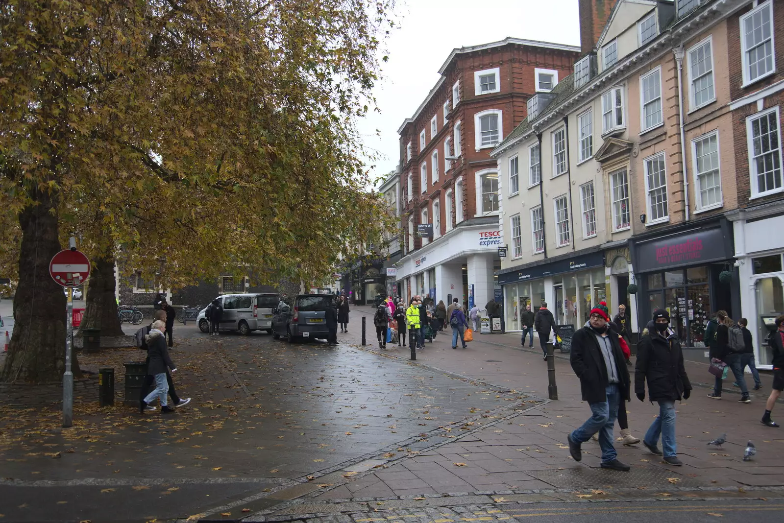 Tesco Express and Guildhall Hill, from Scooters and a Bit of Christmas Shopping, Eye and Norwich, Norfolk - 23rd December 2021