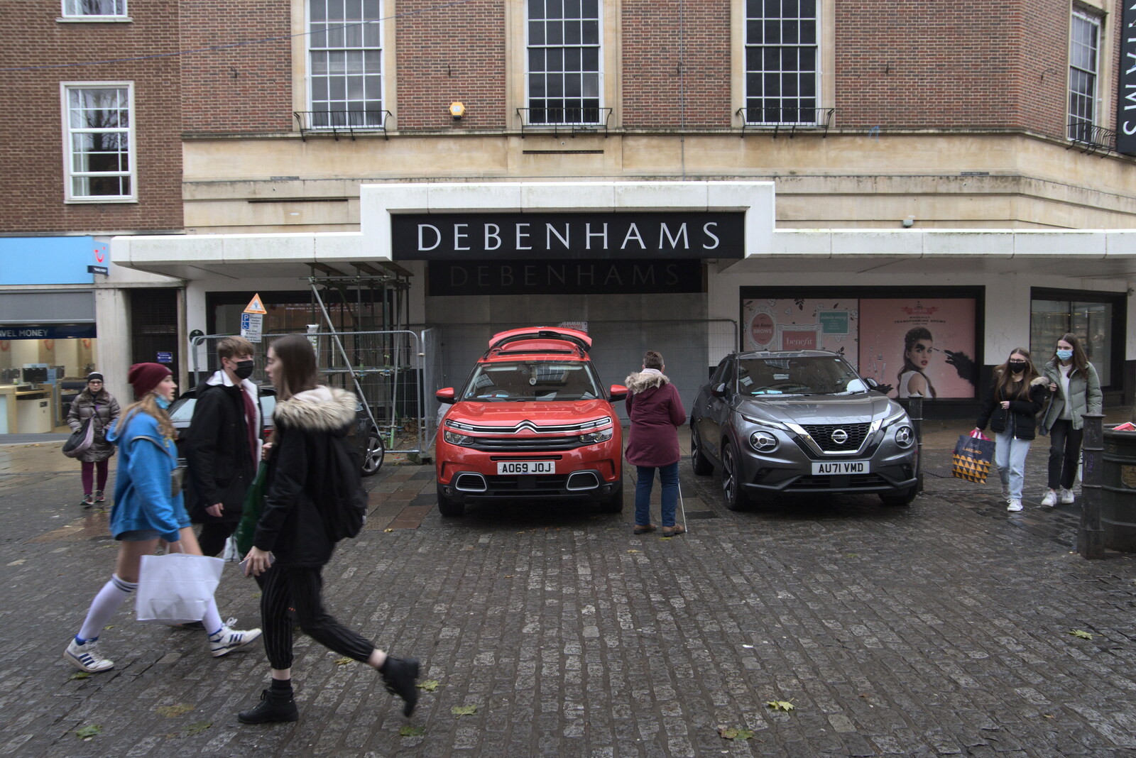 The derelict Debenhams still has its sign up from Scooters and a Bit of Christmas Shopping, Eye and Norwich, Norfolk - 23rd December 2021