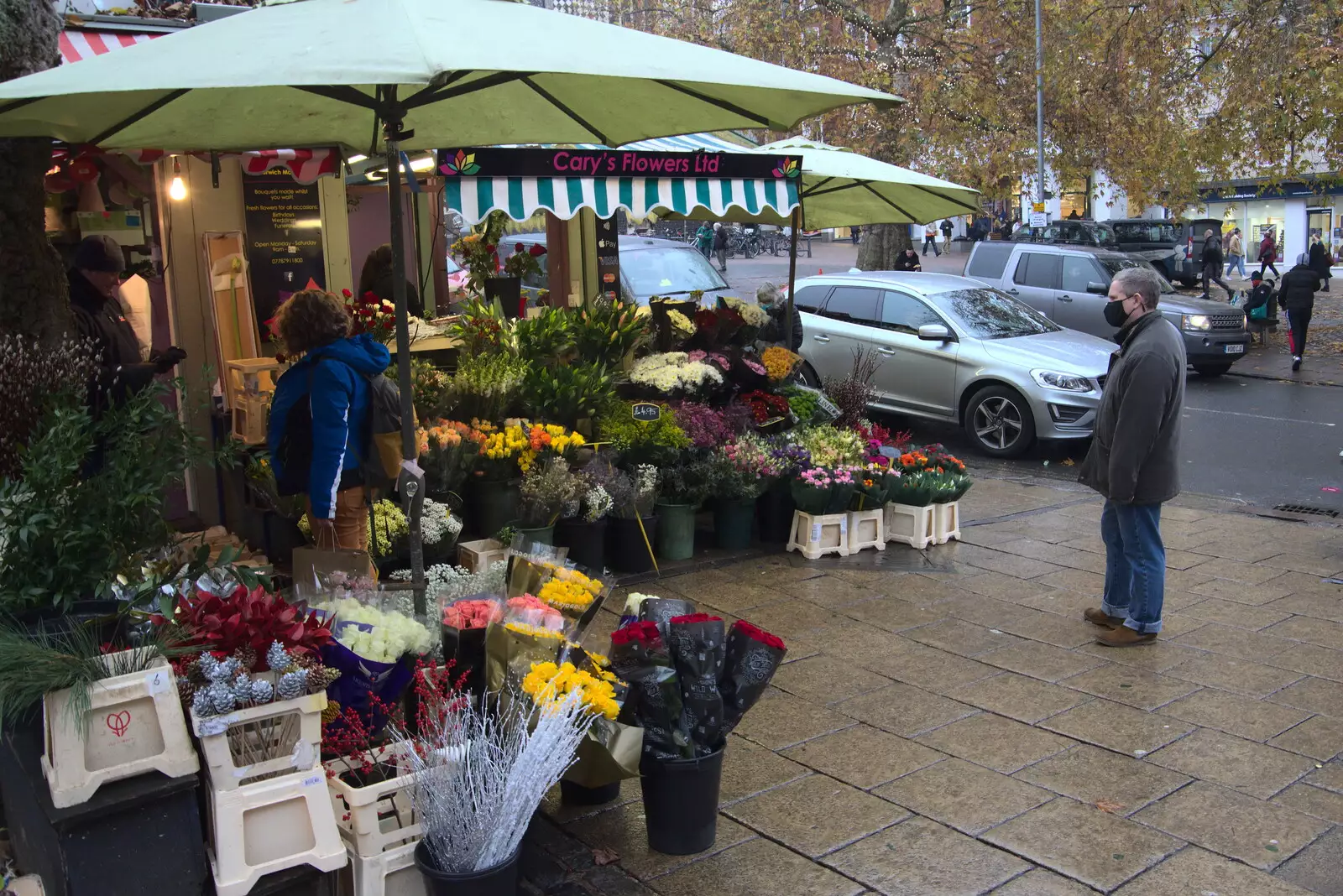 Cary's flower stall, from Scooters and a Bit of Christmas Shopping, Eye and Norwich, Norfolk - 23rd December 2021