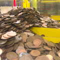 A massive pile of 2p pieces in the change machine, A Few Hours at the Seaside, Southwold, Suffolk - 27th December 2021
